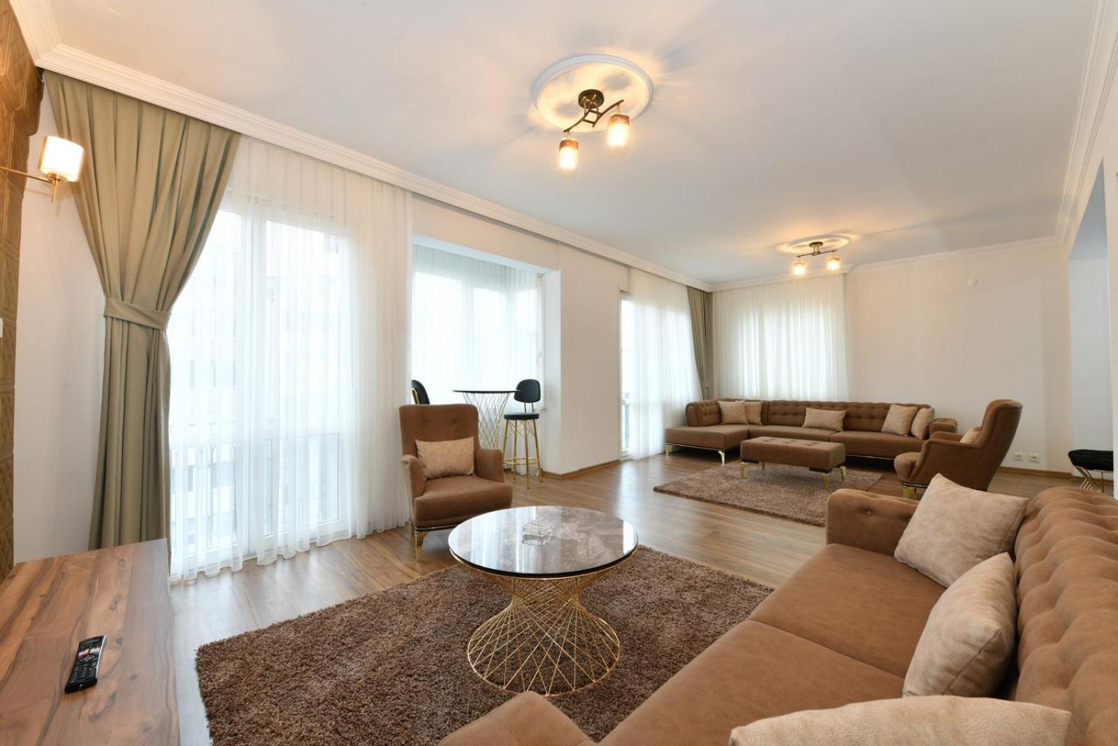 Apartment photo 3