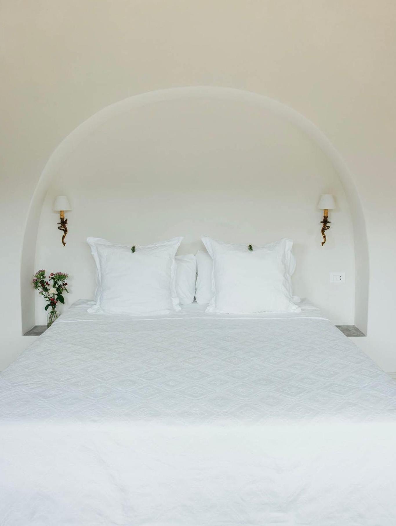 King Suite with Balcony photo 1