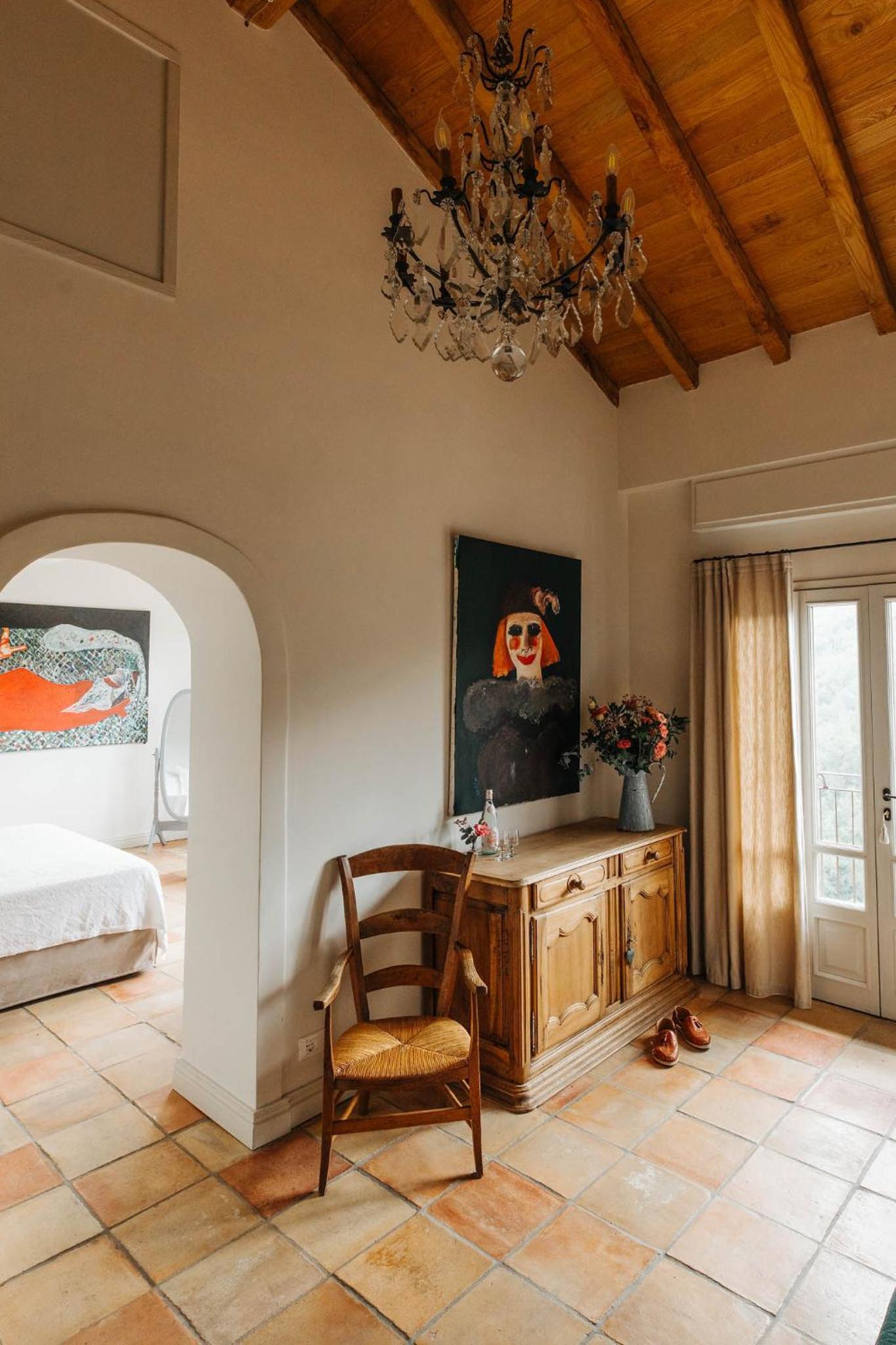 King Suite with Balcony photo 2