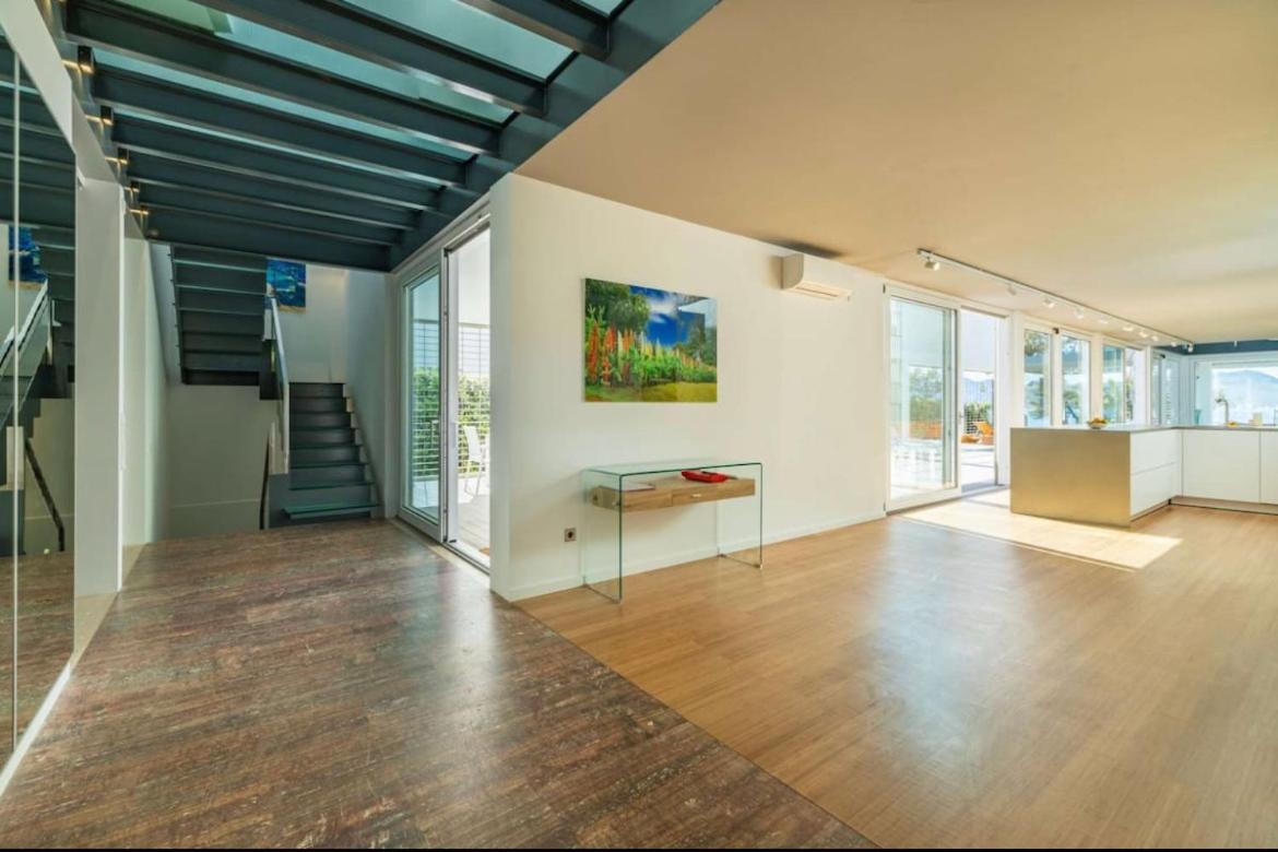 Villa with Sea View