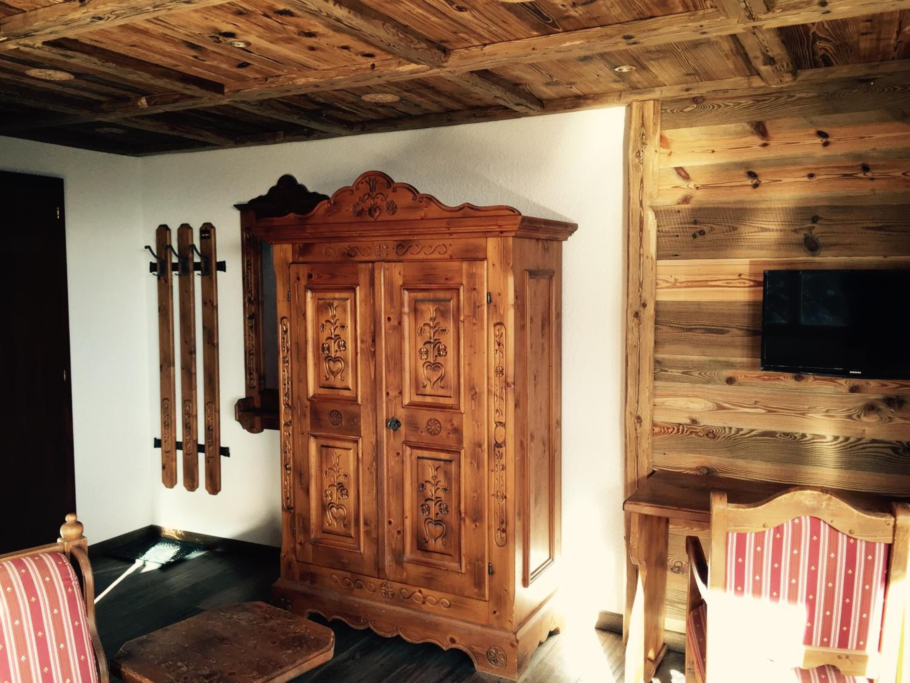 Chalet Junior Suite with Balcony and Mountain View - Photo 6