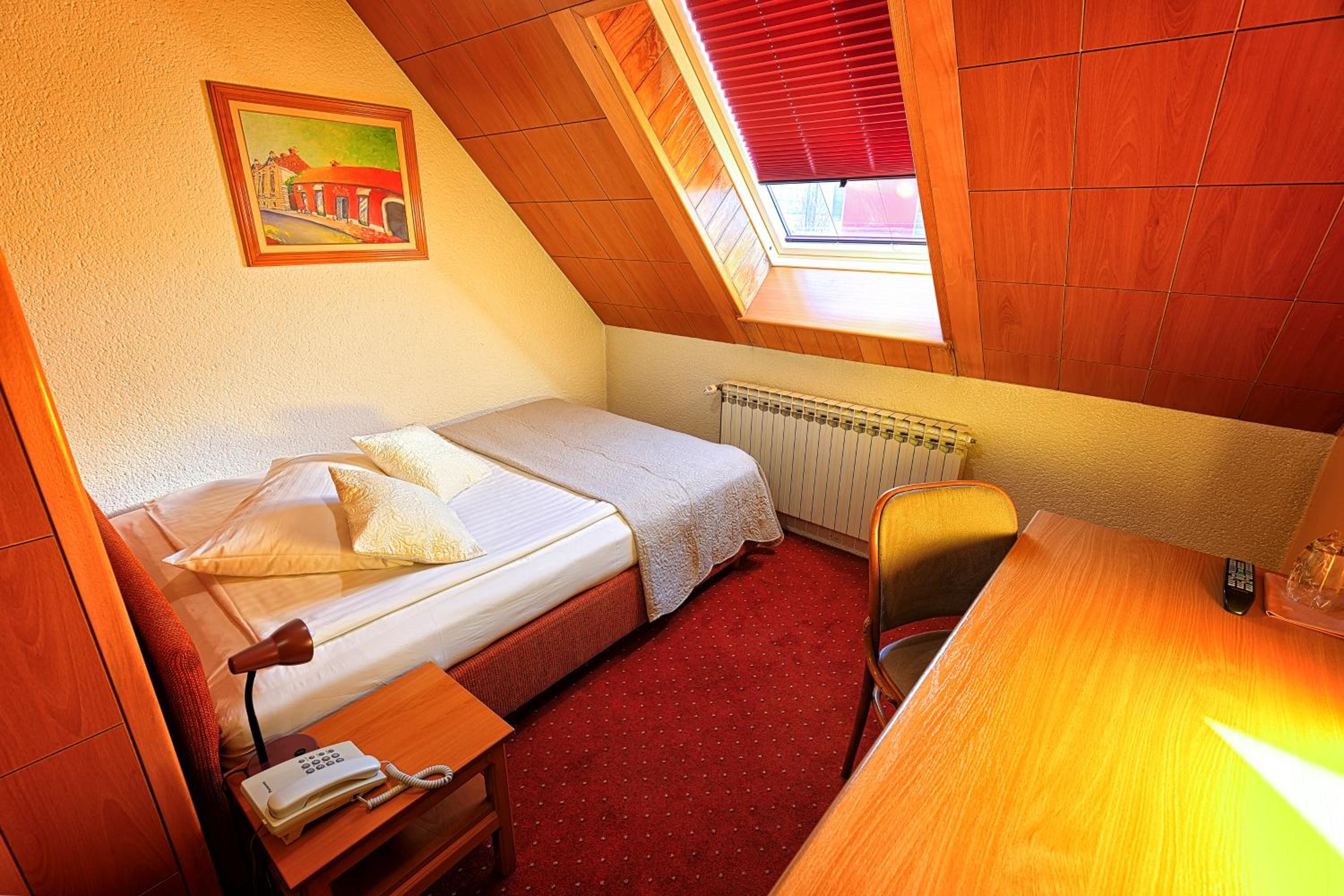 Single Room photo 1