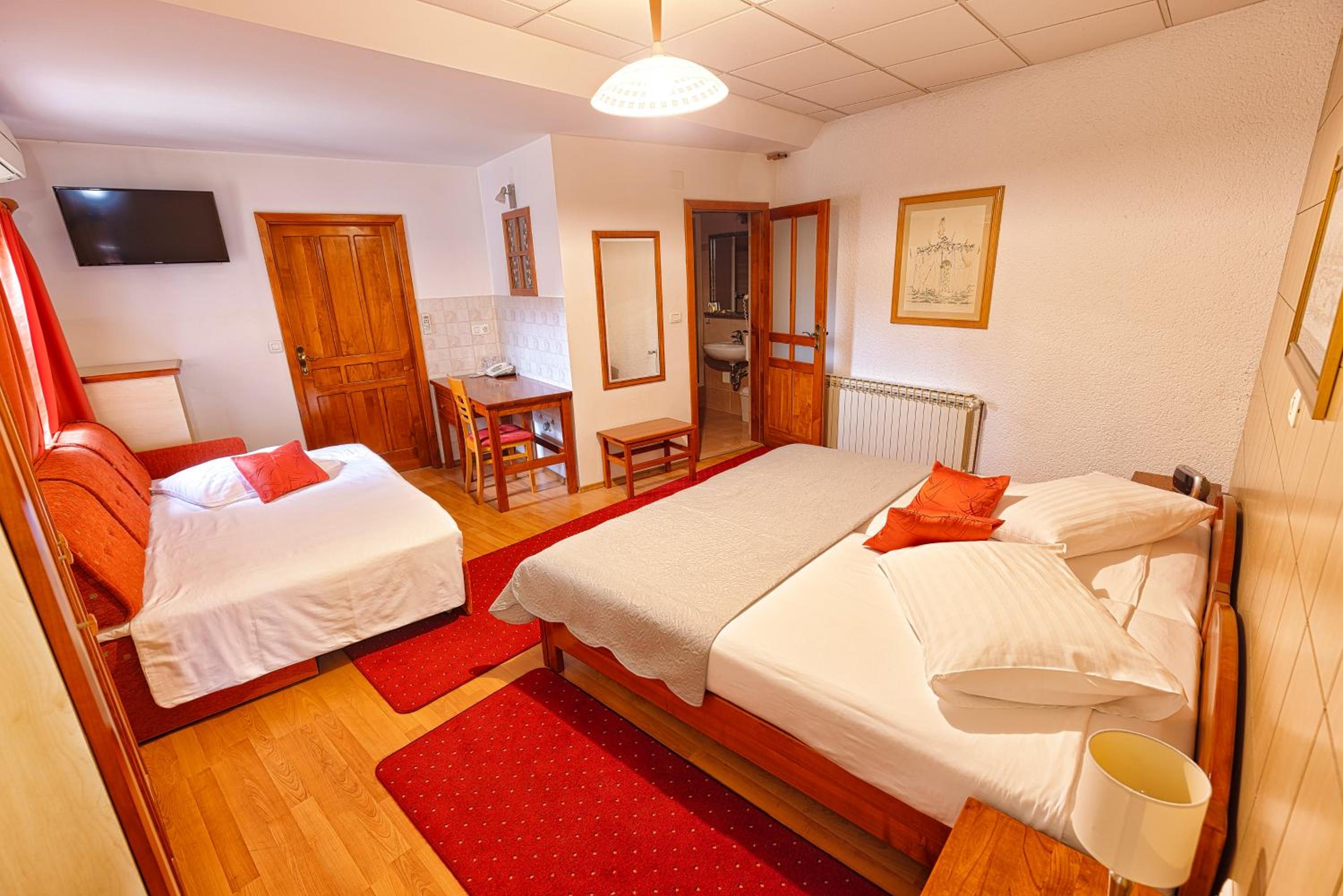 Triple Room photo 2