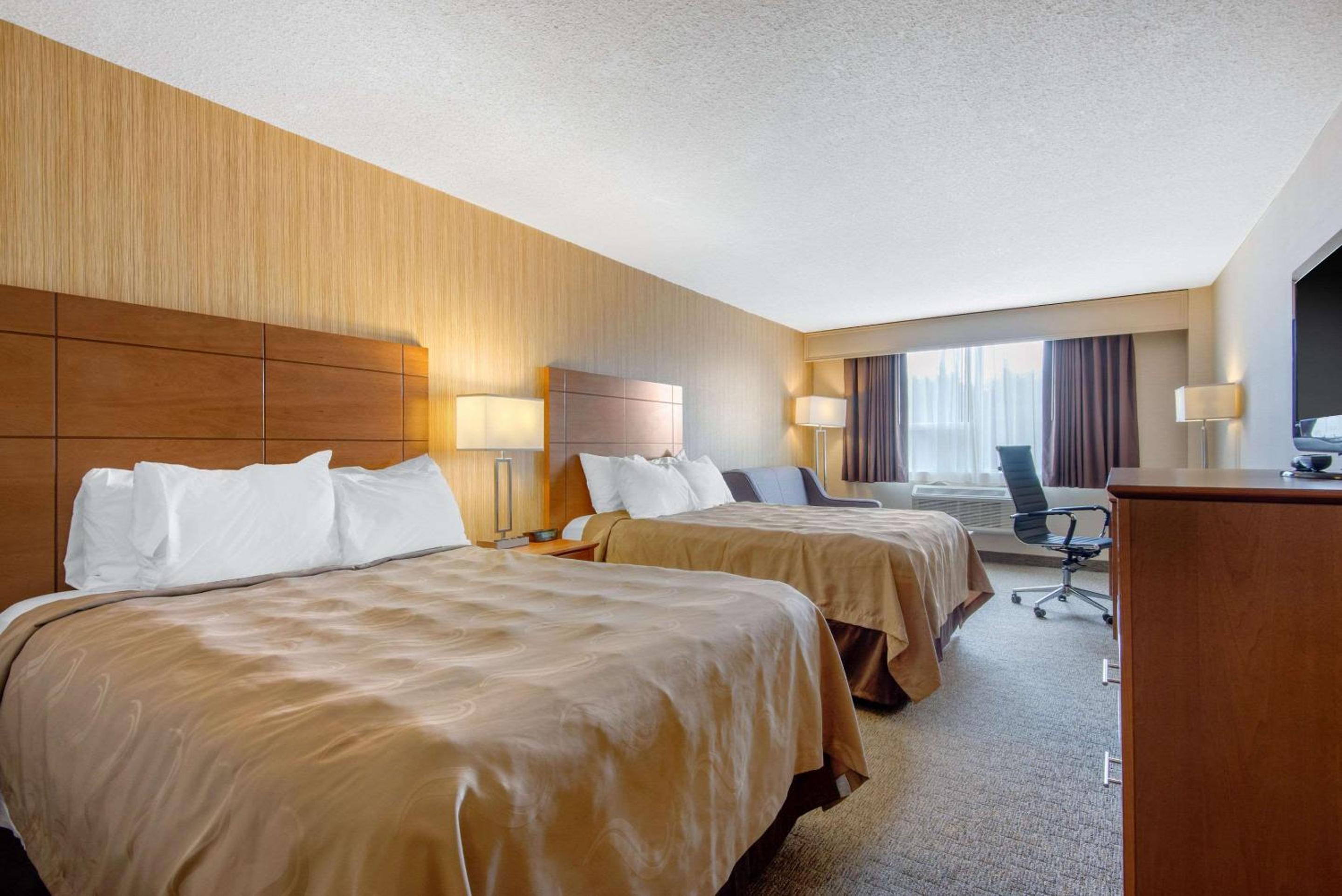 Double Room with Two Double Beds - Photo 1
