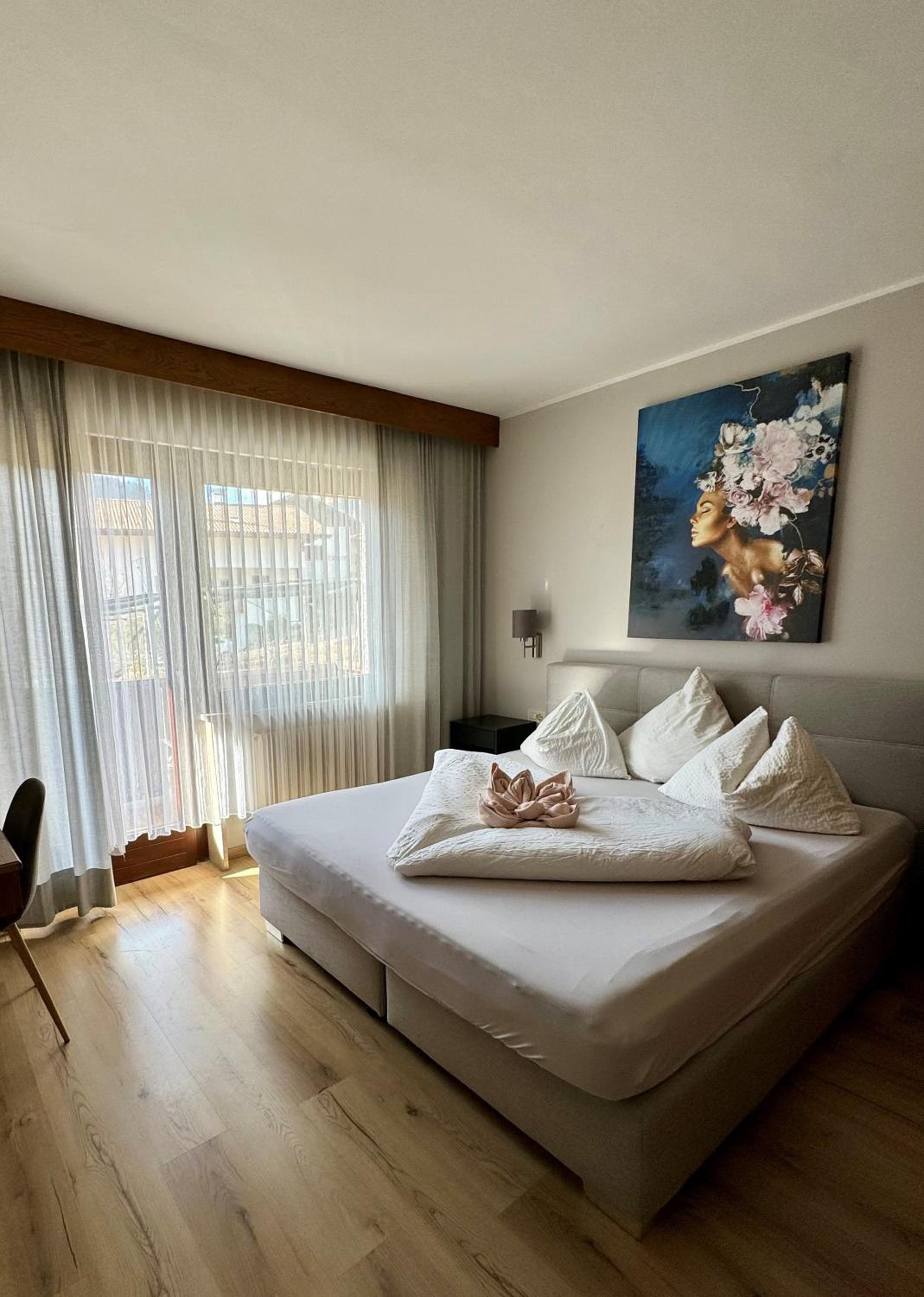 Double Room with Mountain View