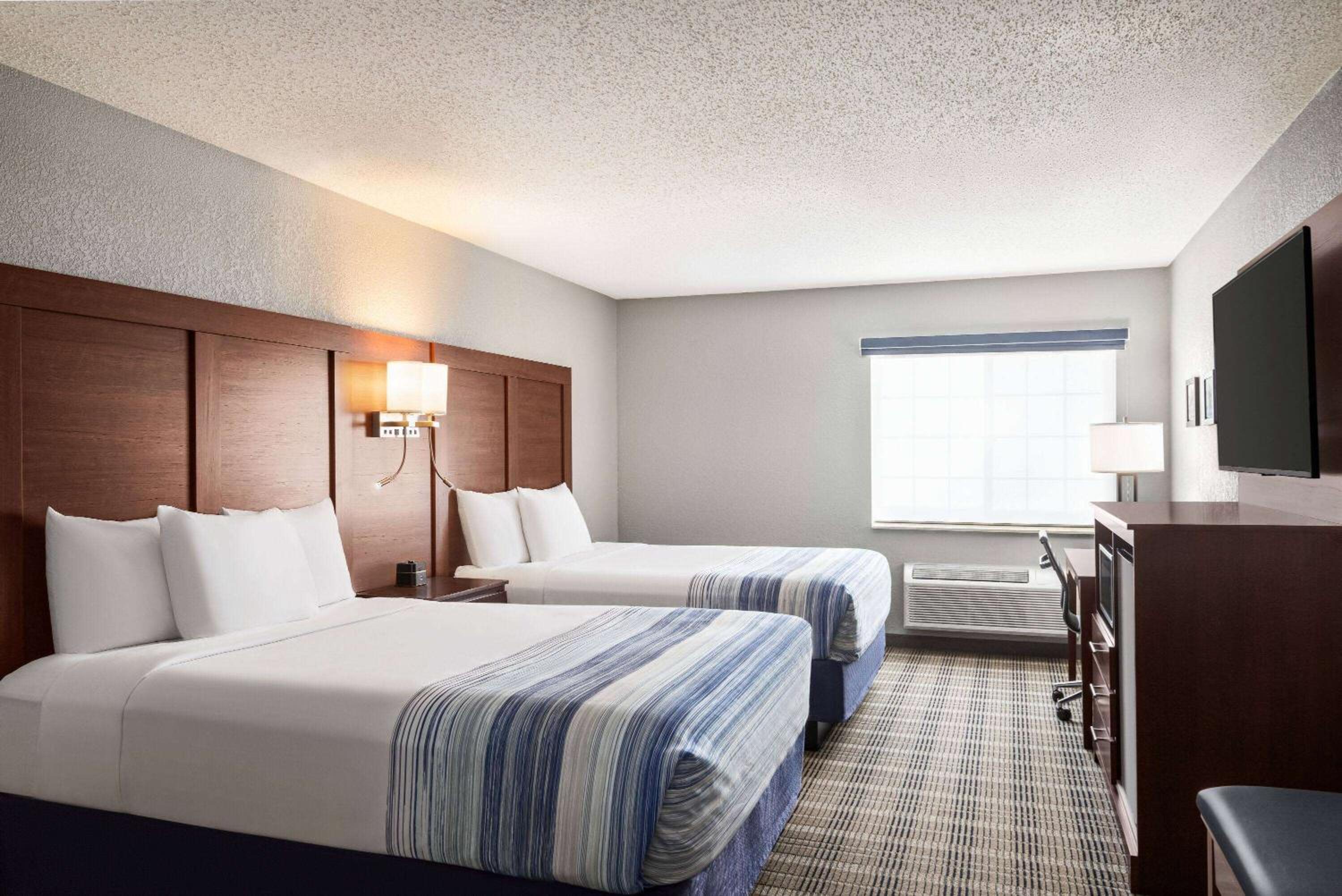 Queen Room with Two Queen Beds - Non-Smoking