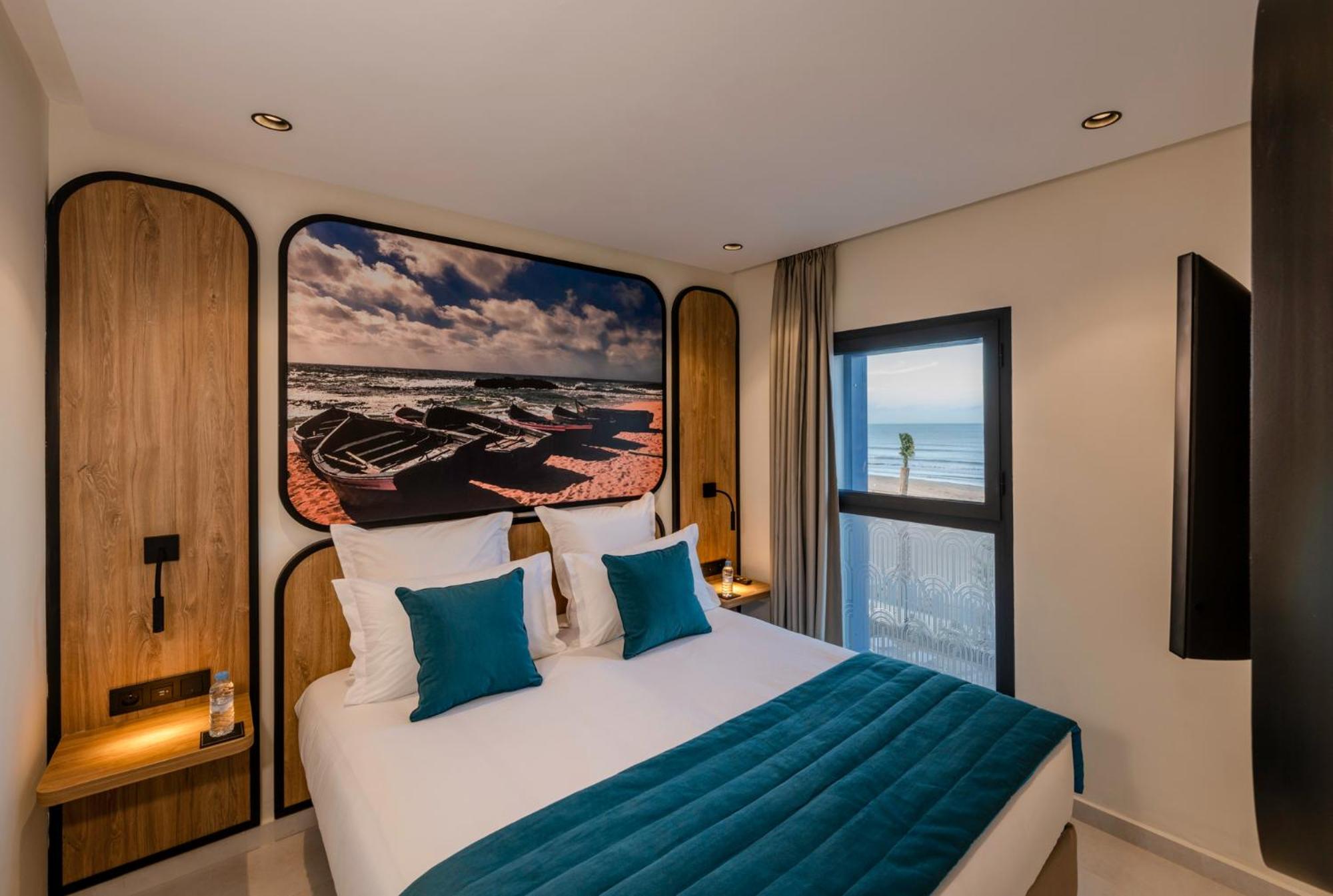 Standard Room With Sea View - Photo 3