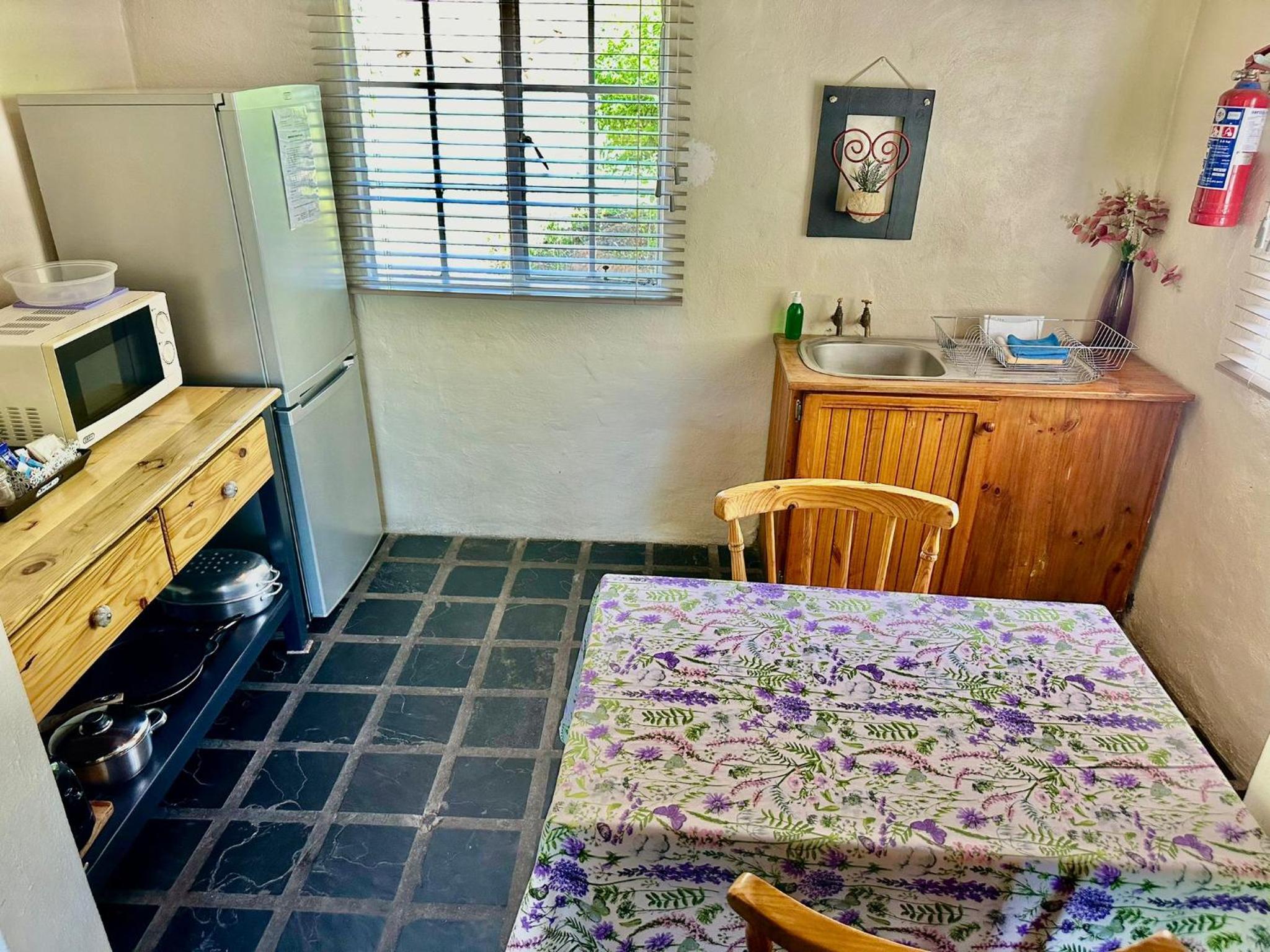 Lavender Cottage - Photo 10