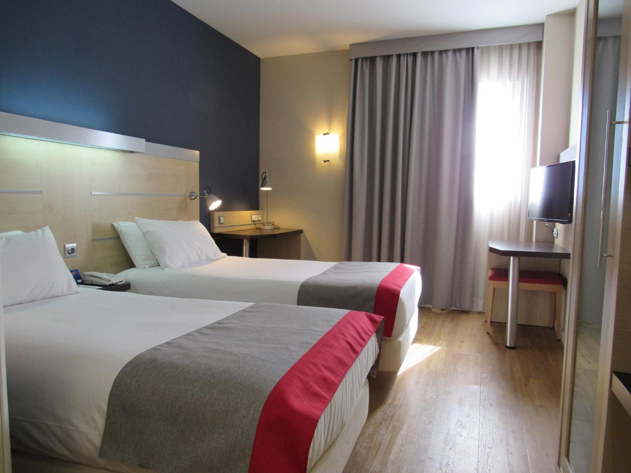 Standard Twin Room - Free Breakfast - Photo 7