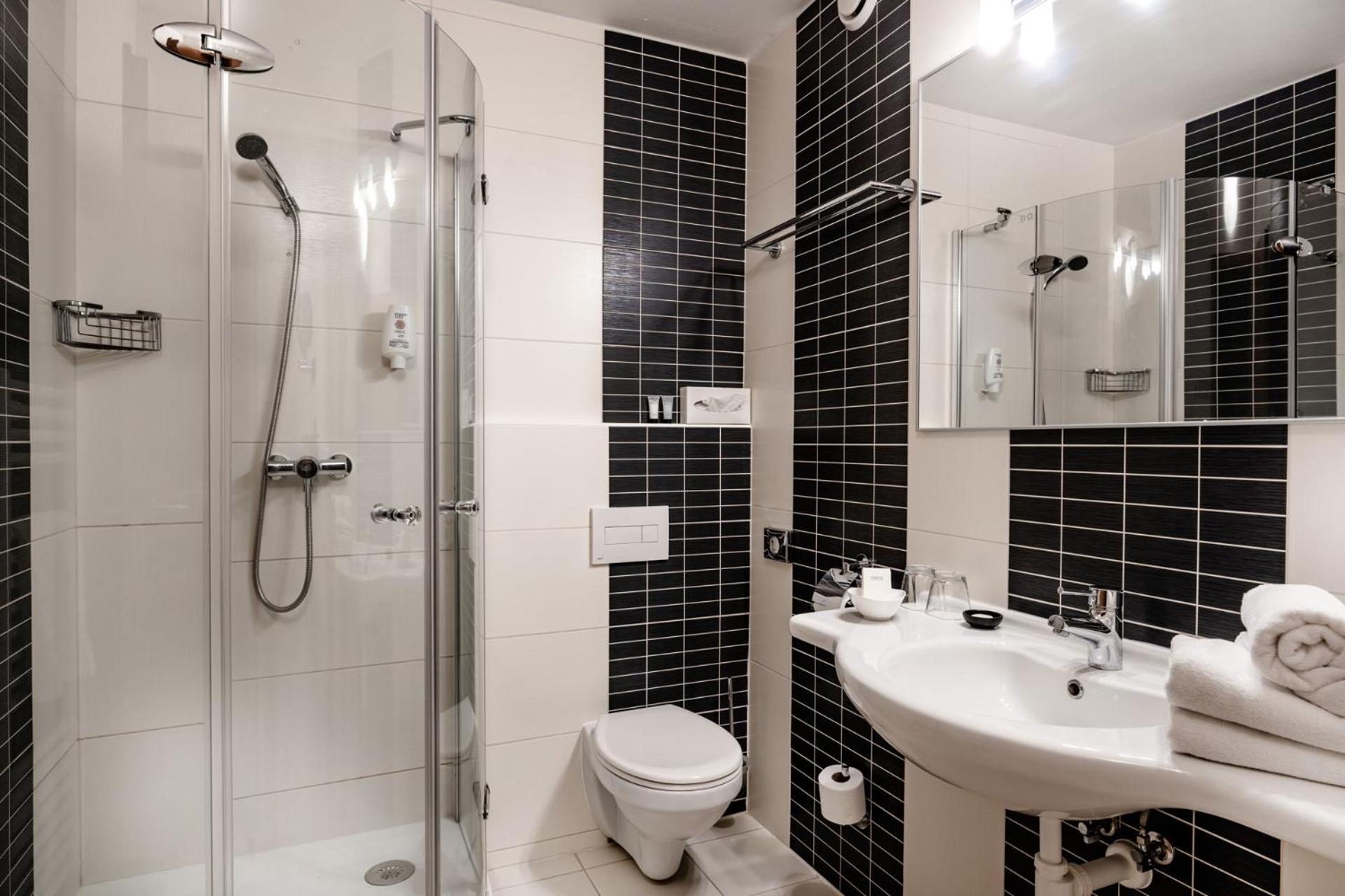 Deluxe Triple Room photo 2
