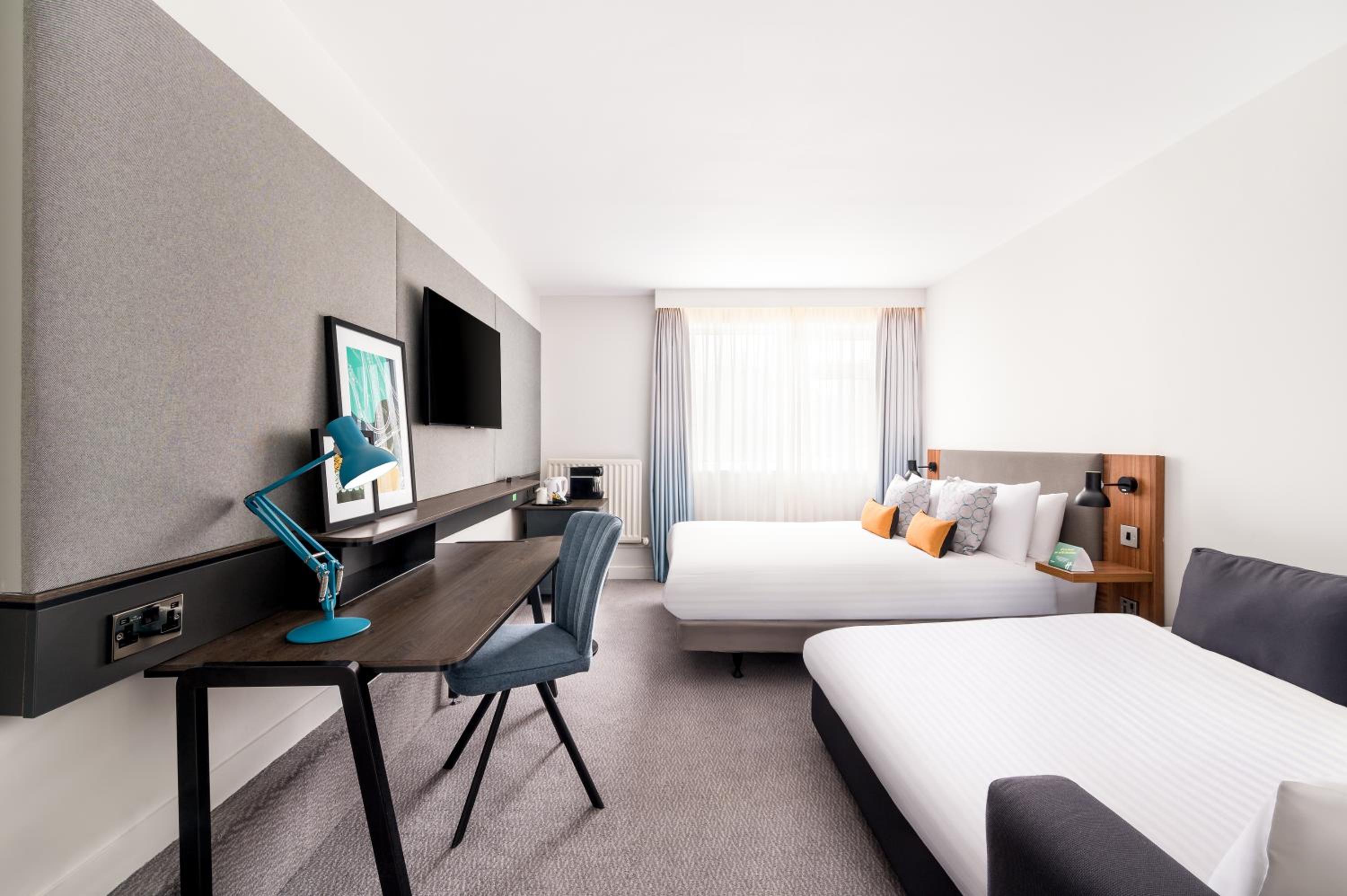 Standard Double Room with Sofa Bed - Photo 3