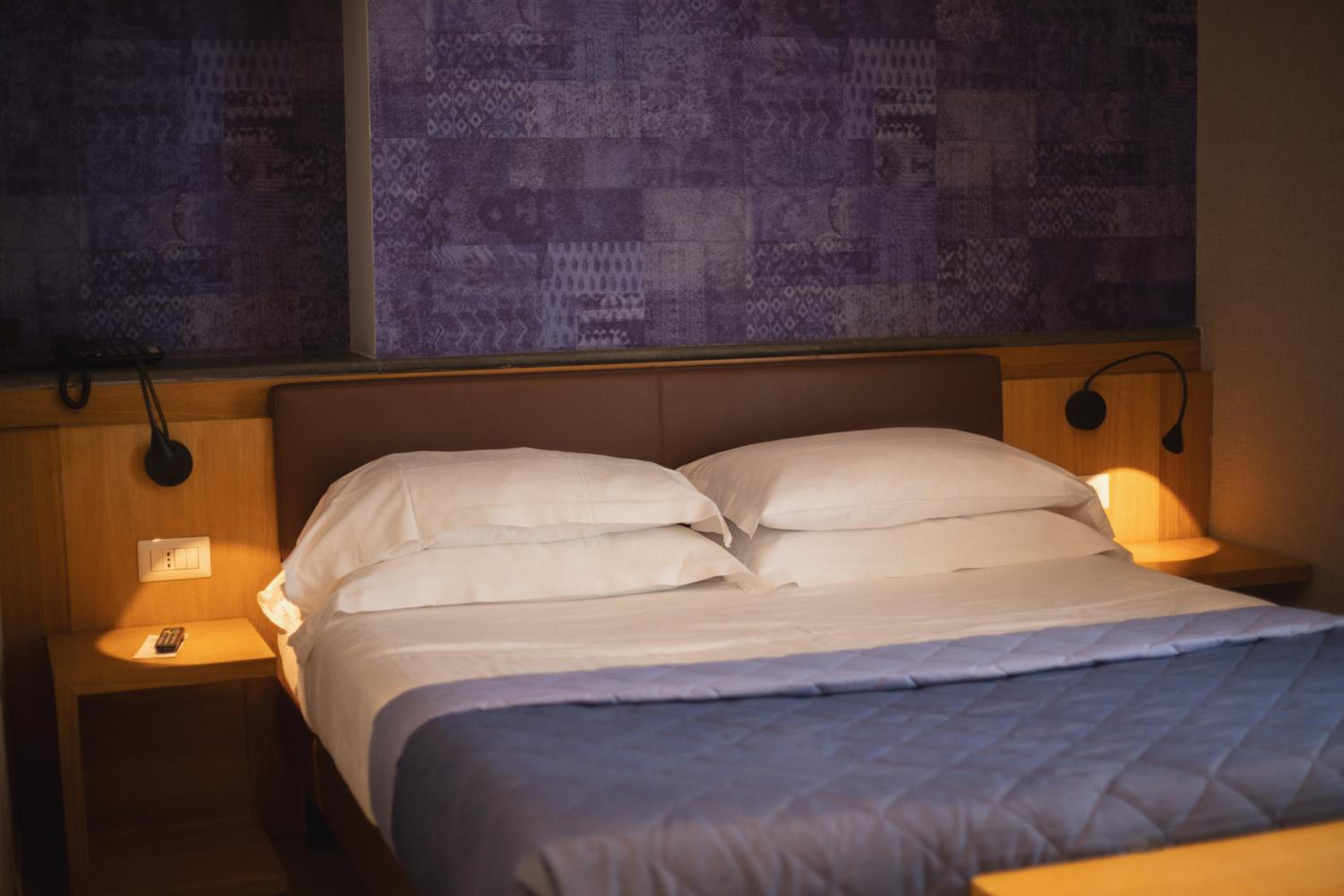 Double Room - Photo 23