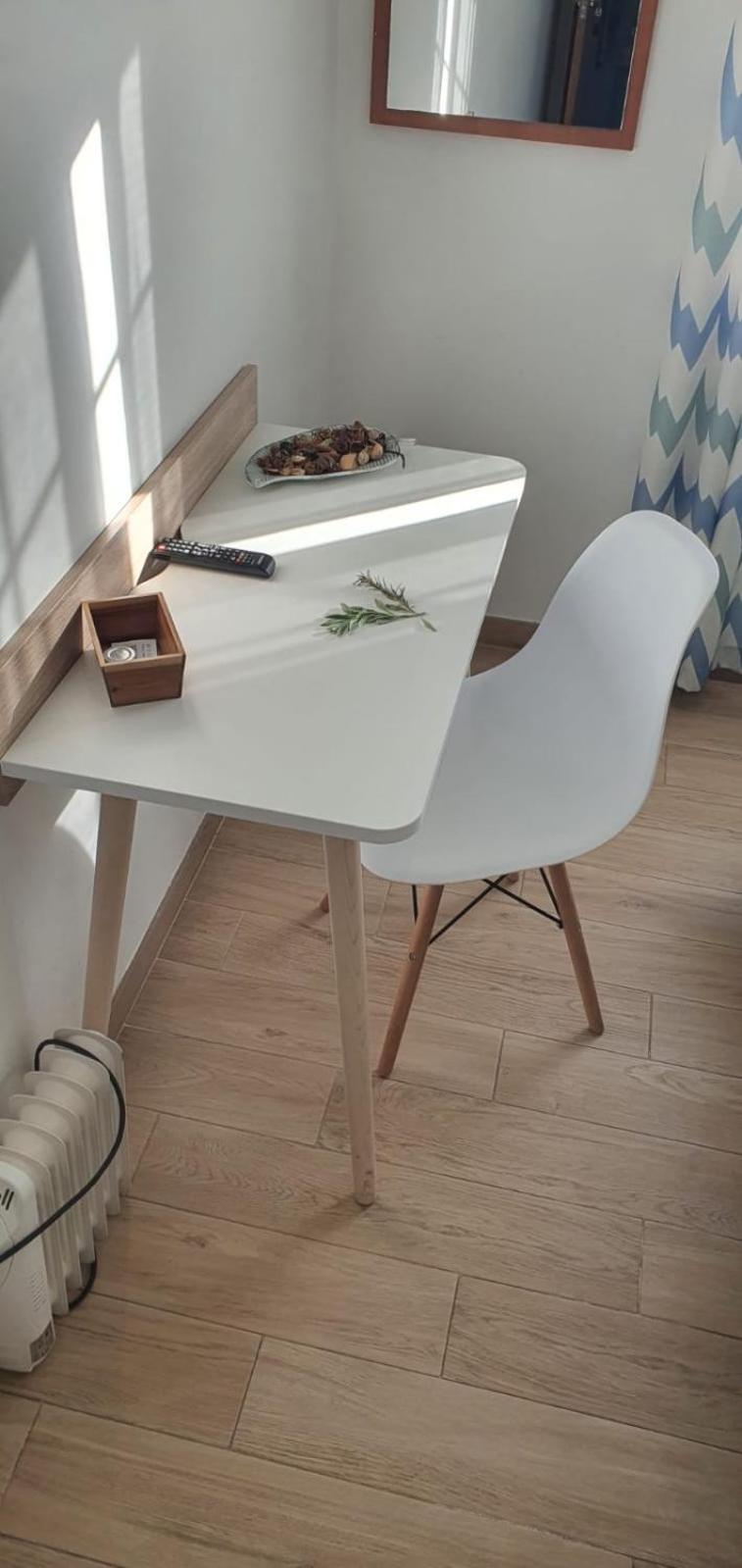Double Room - Photo 8