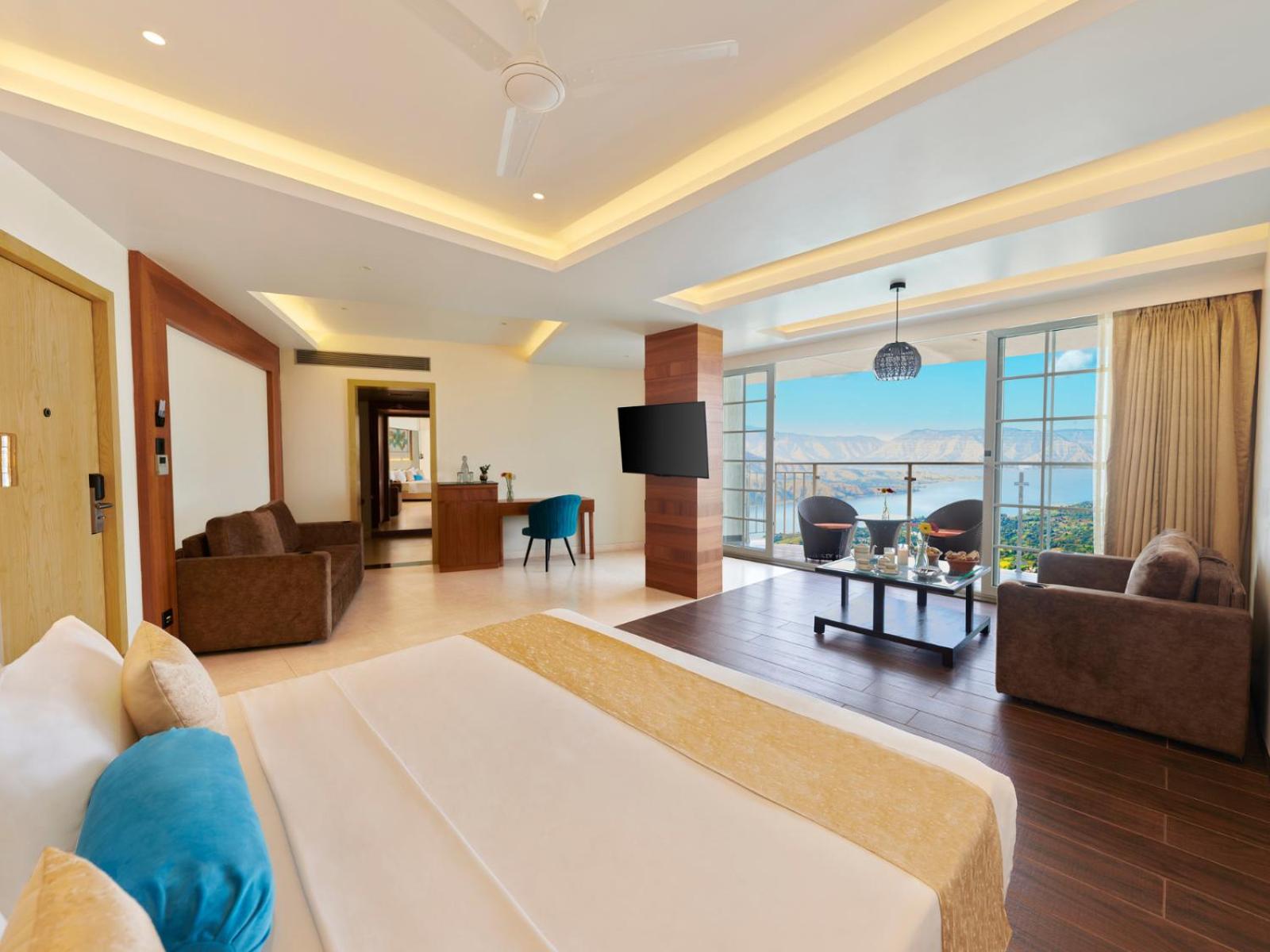 Double Room with Balcony photo 1