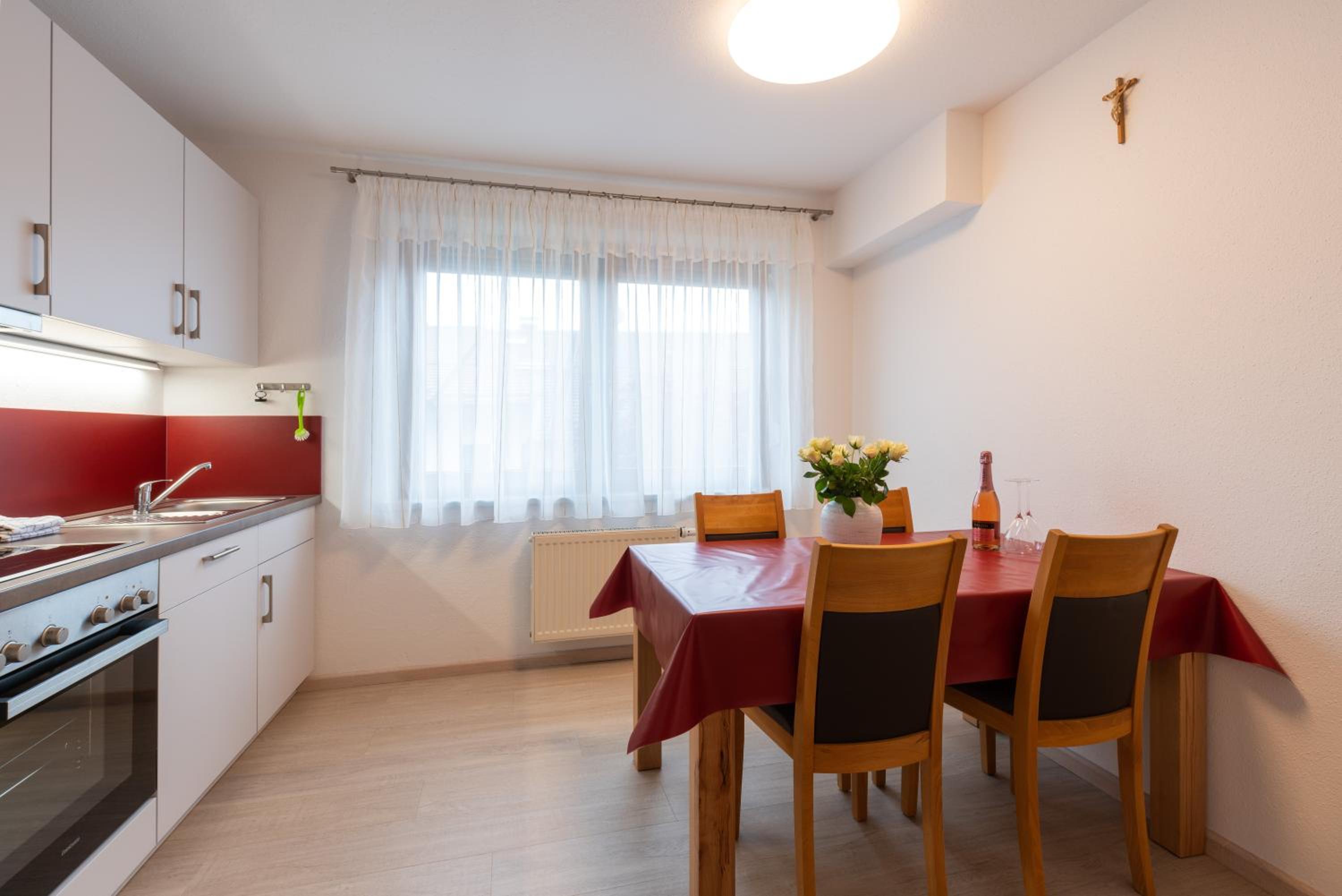 Apartment photo 3