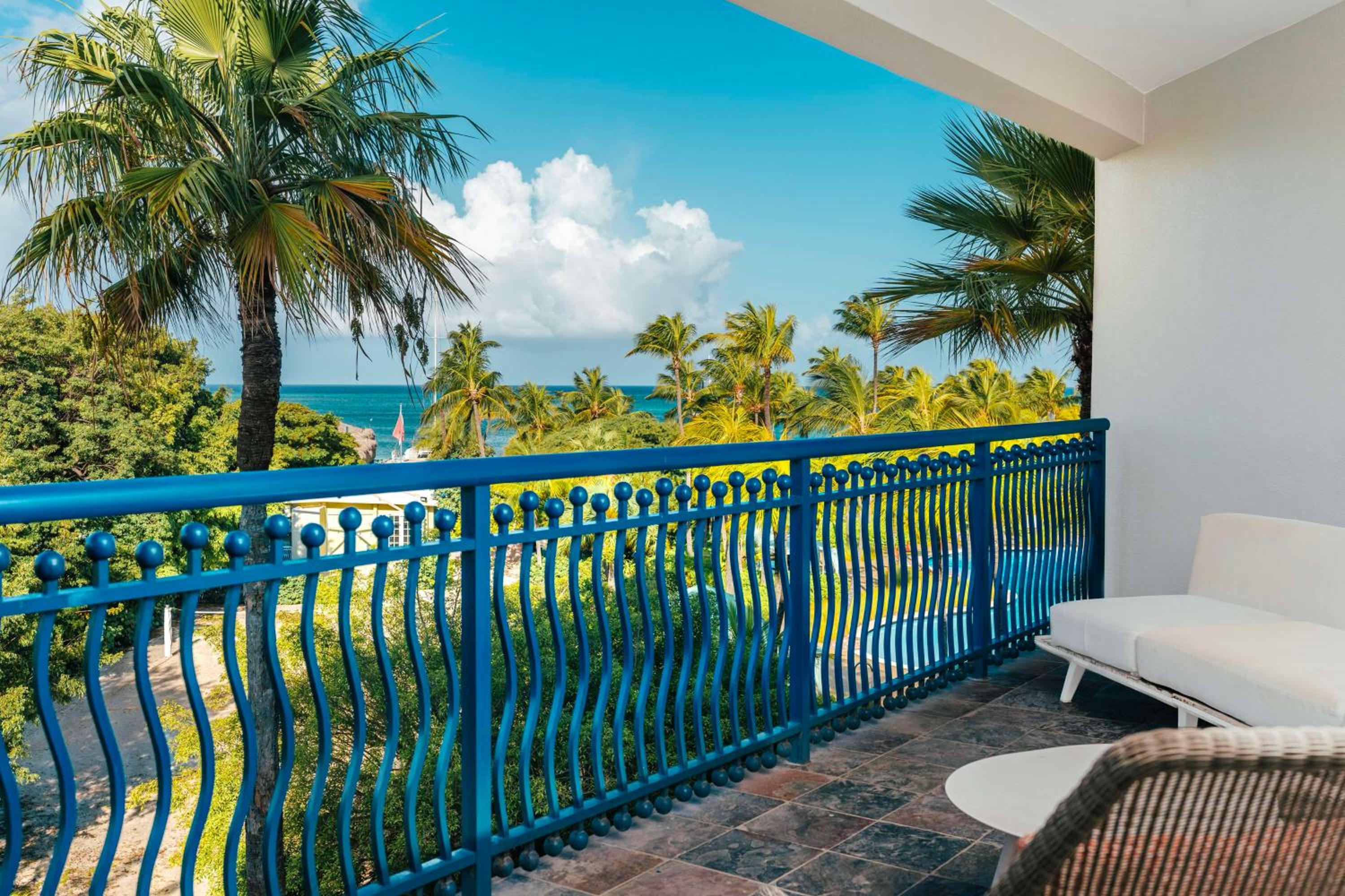 Balcony & Terrace
