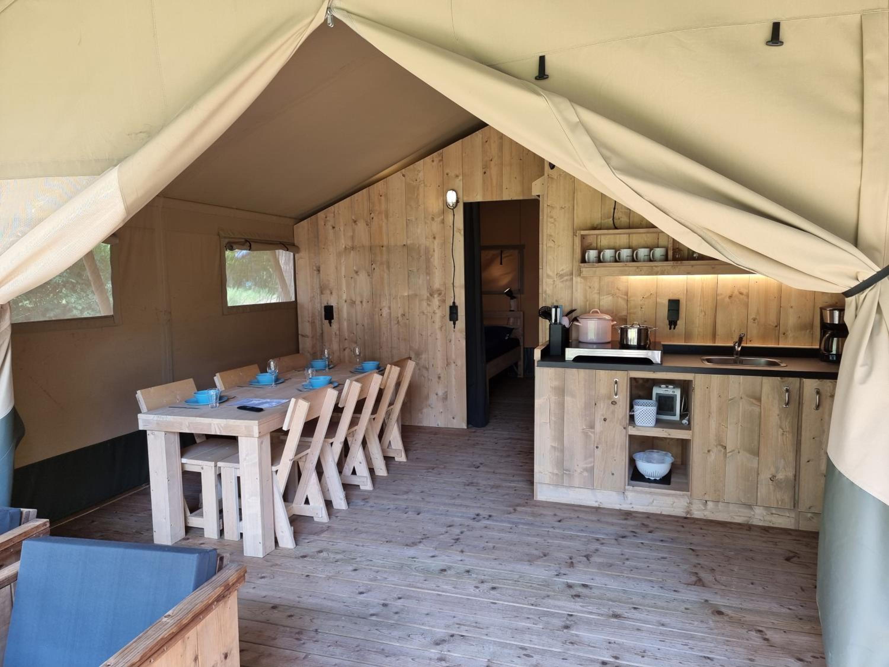 Tent - Photo 6