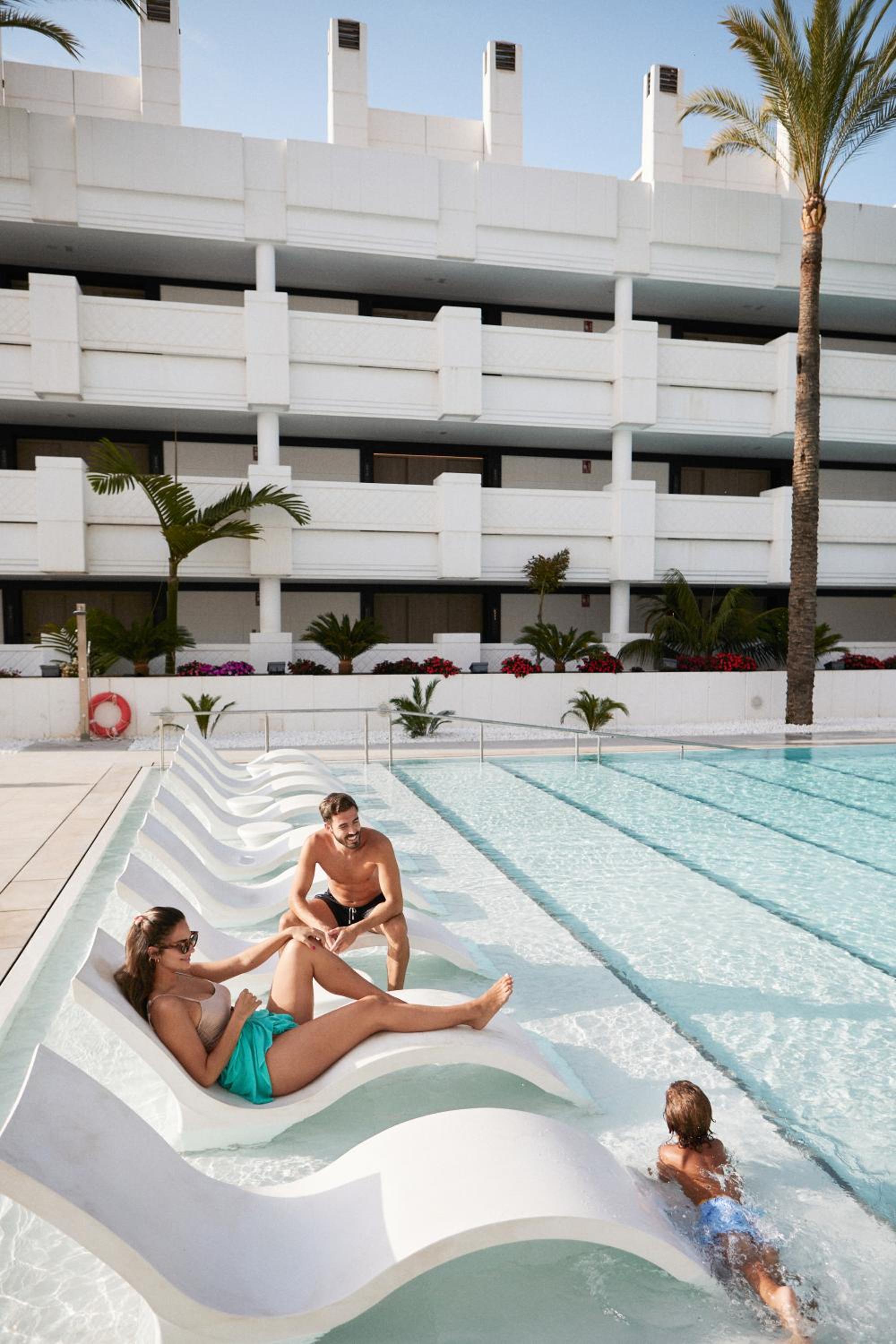 Family Premium Room with Pool View
