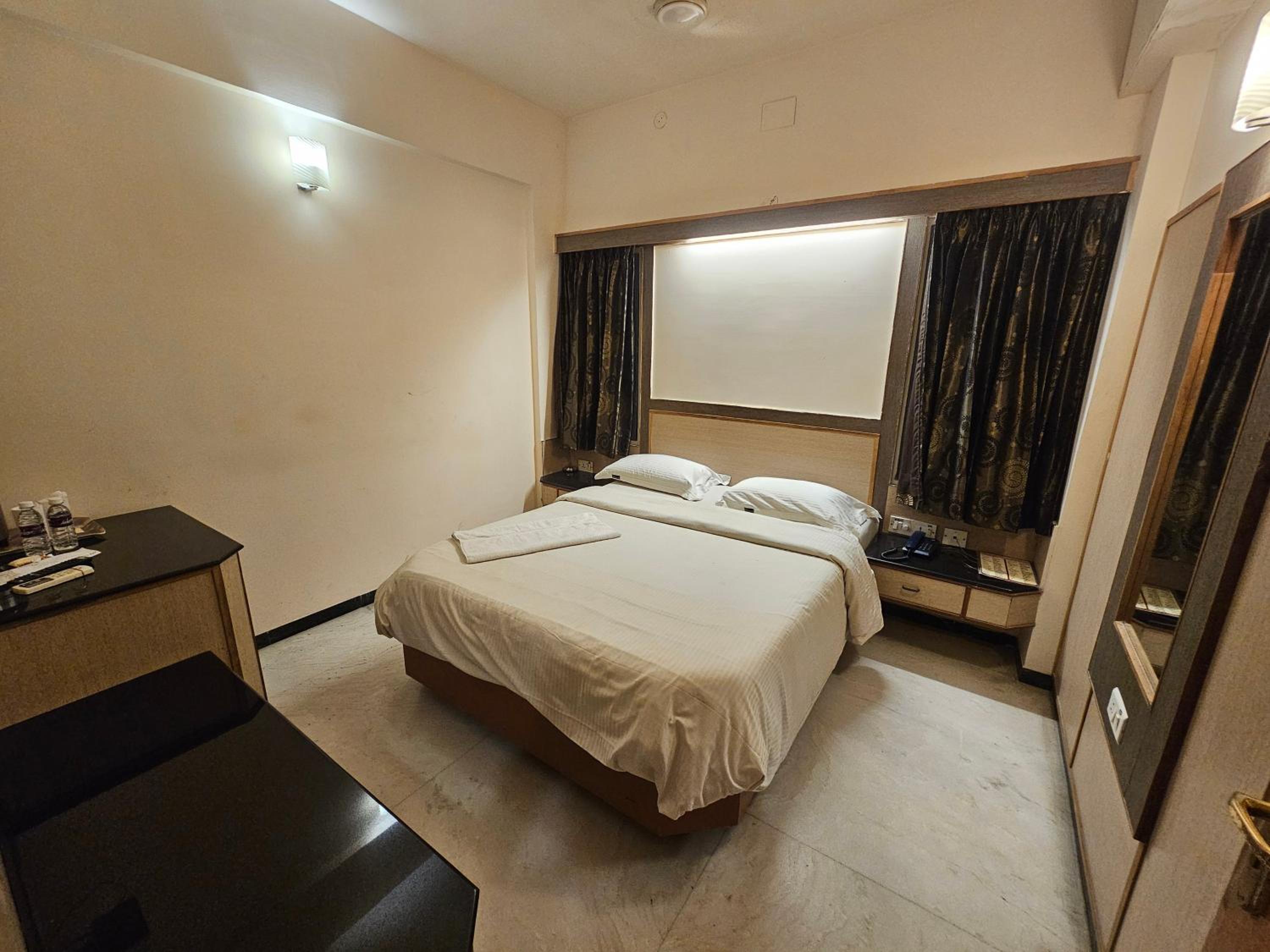 Double Room - Photo 3