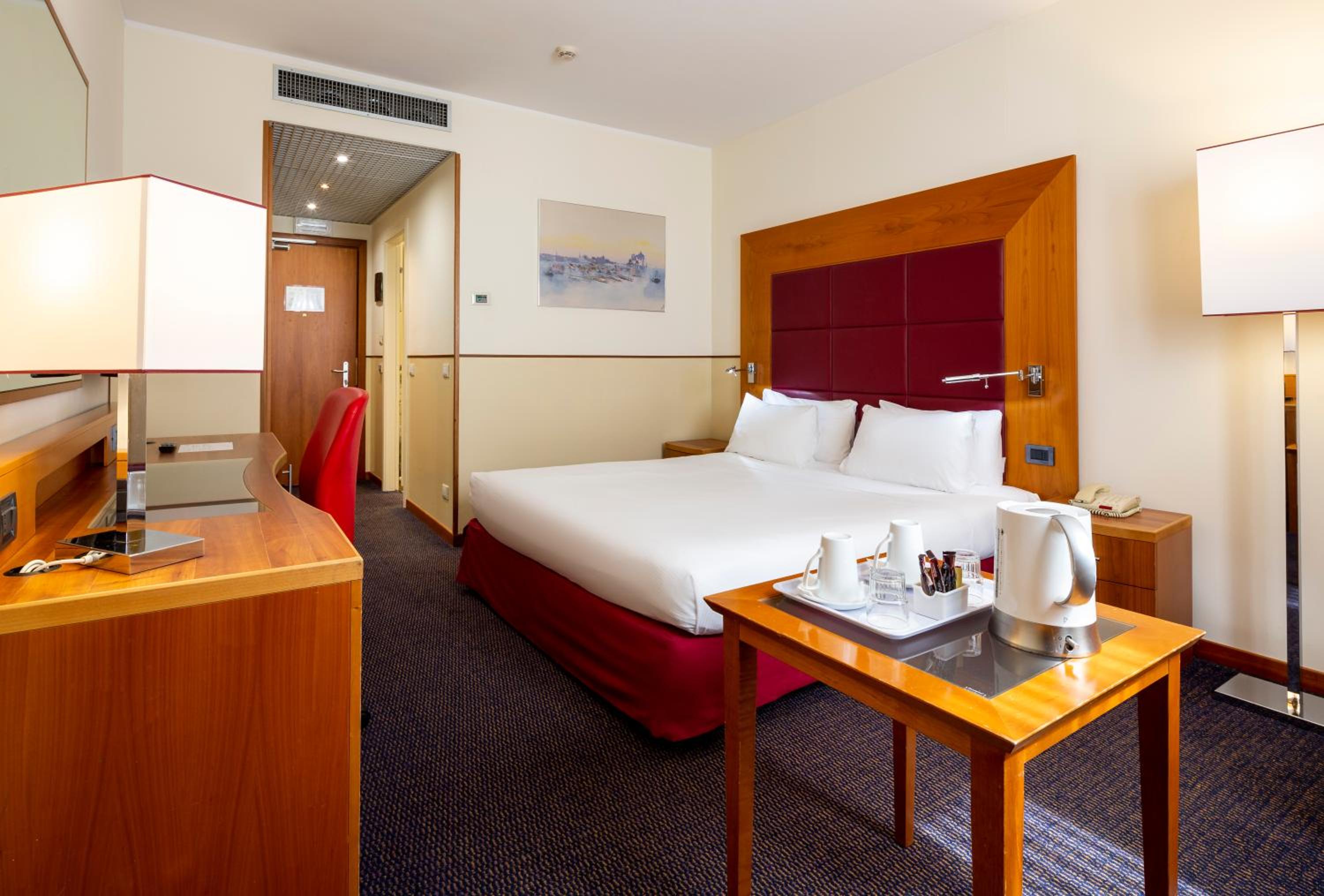 Premium Room with Two Twin and One King Bed - Photo 1
