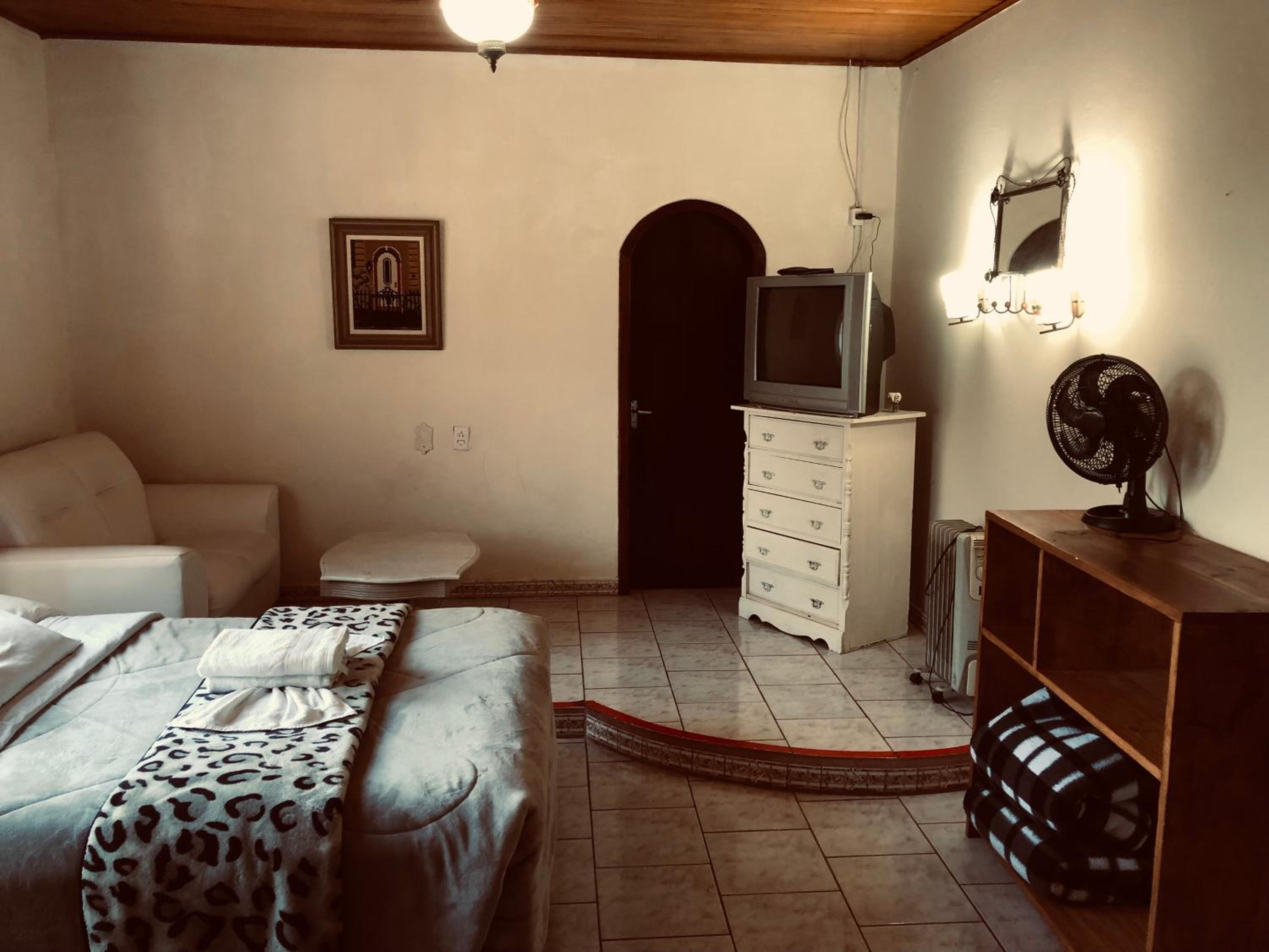 Quadruple Room with Private Bathroom photo 1