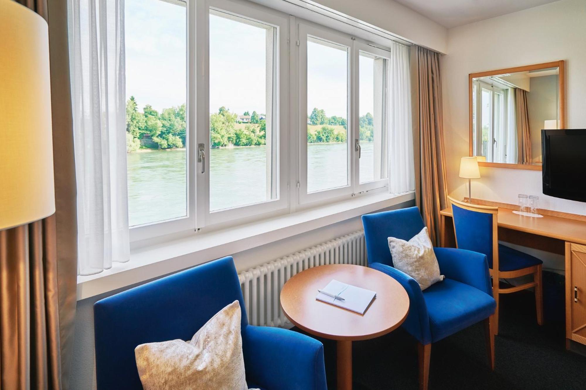 Twin Room with River View photo 3