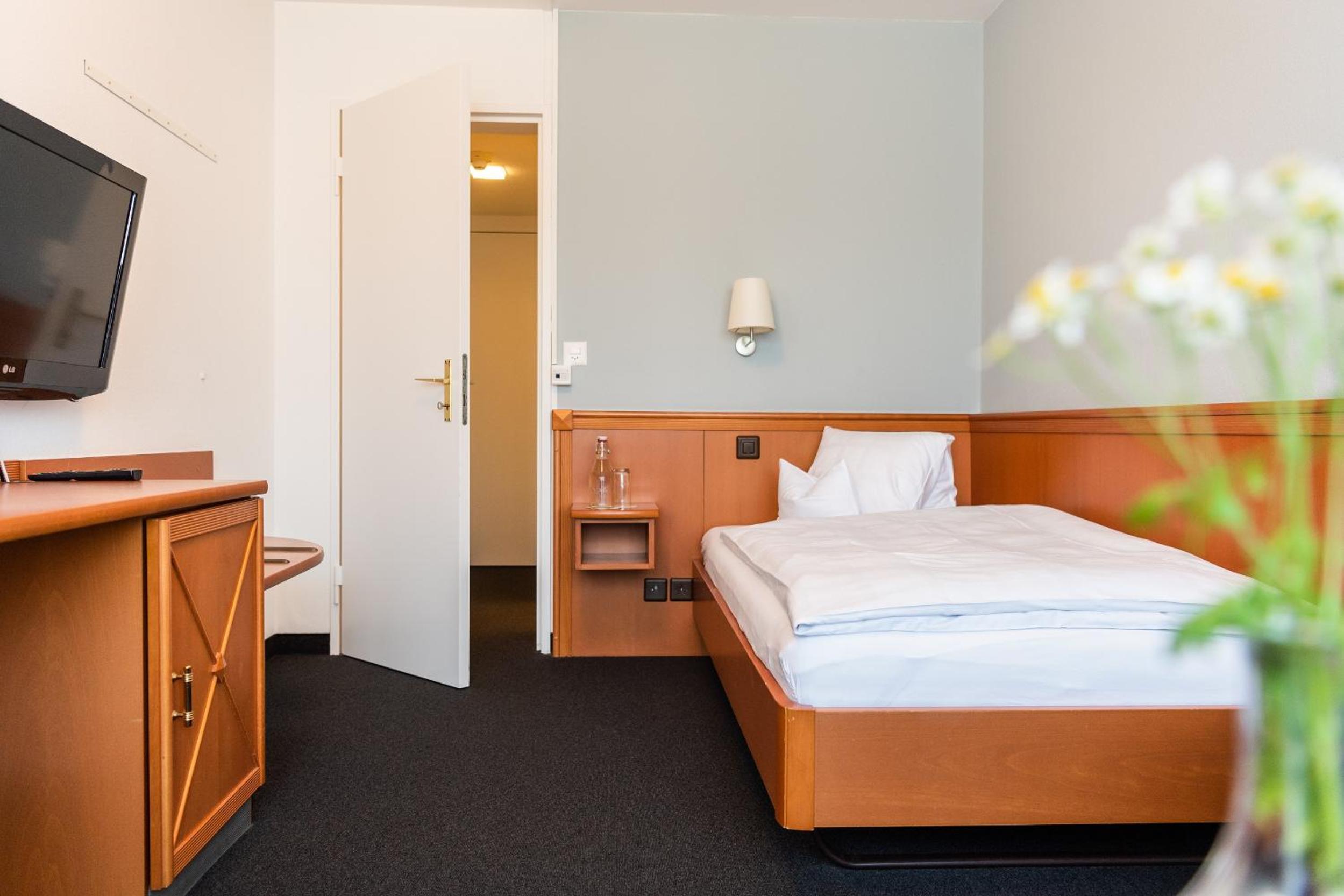 Single Room - Photo 4