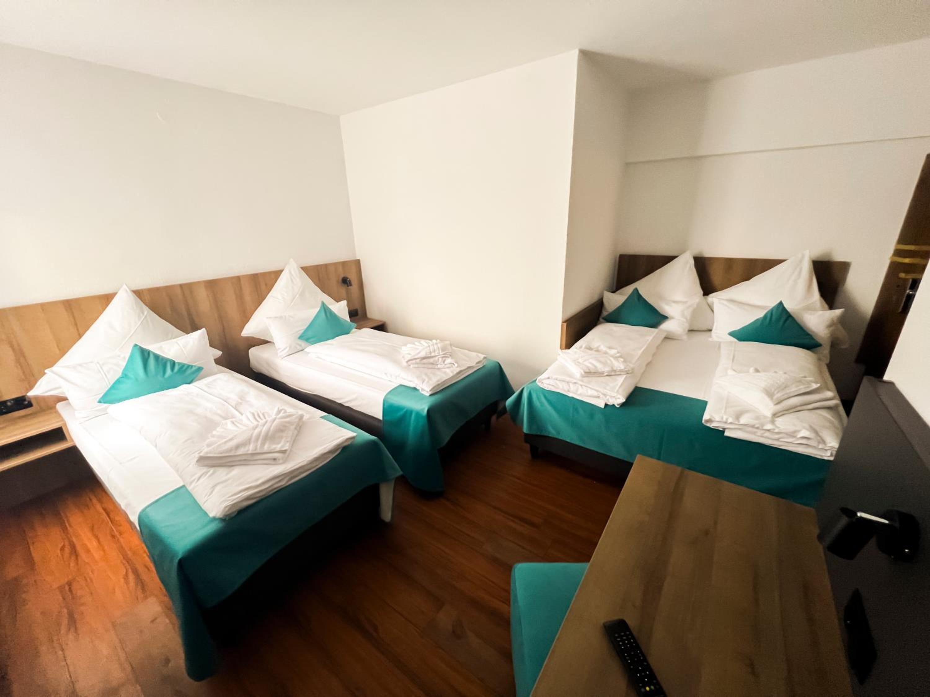 Deluxe Family Room