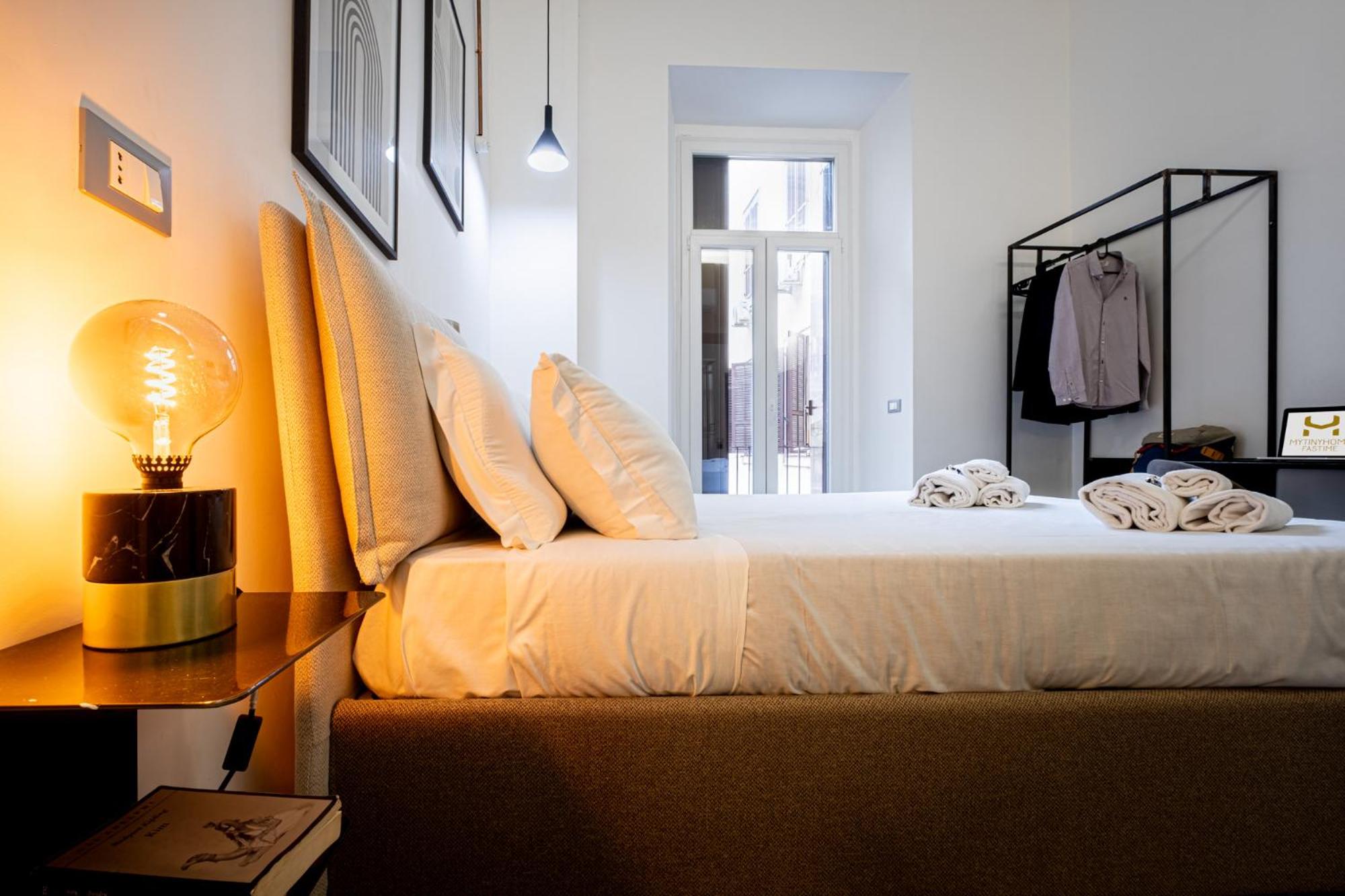 Deluxe King Room photo 1