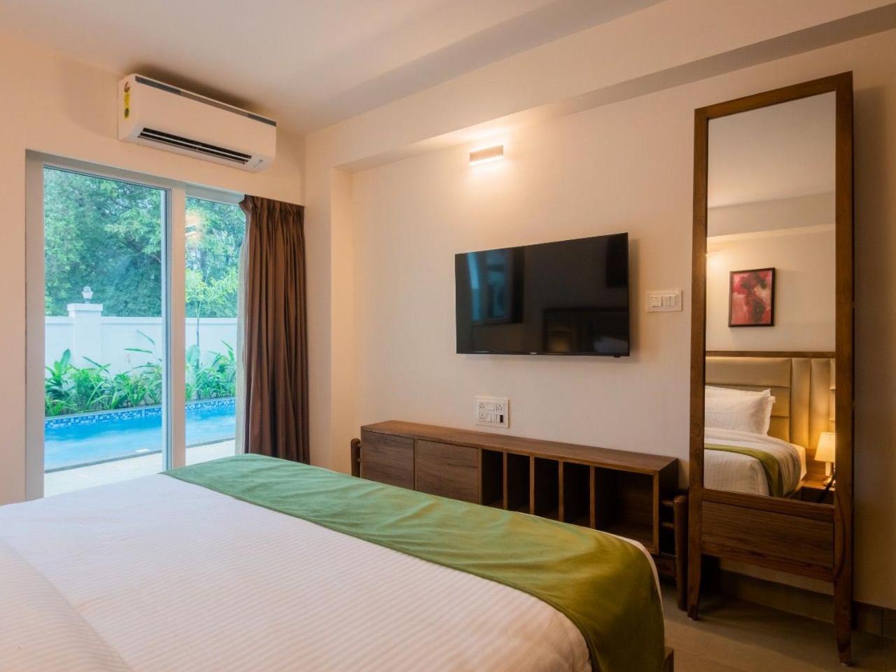 Villa photo 2