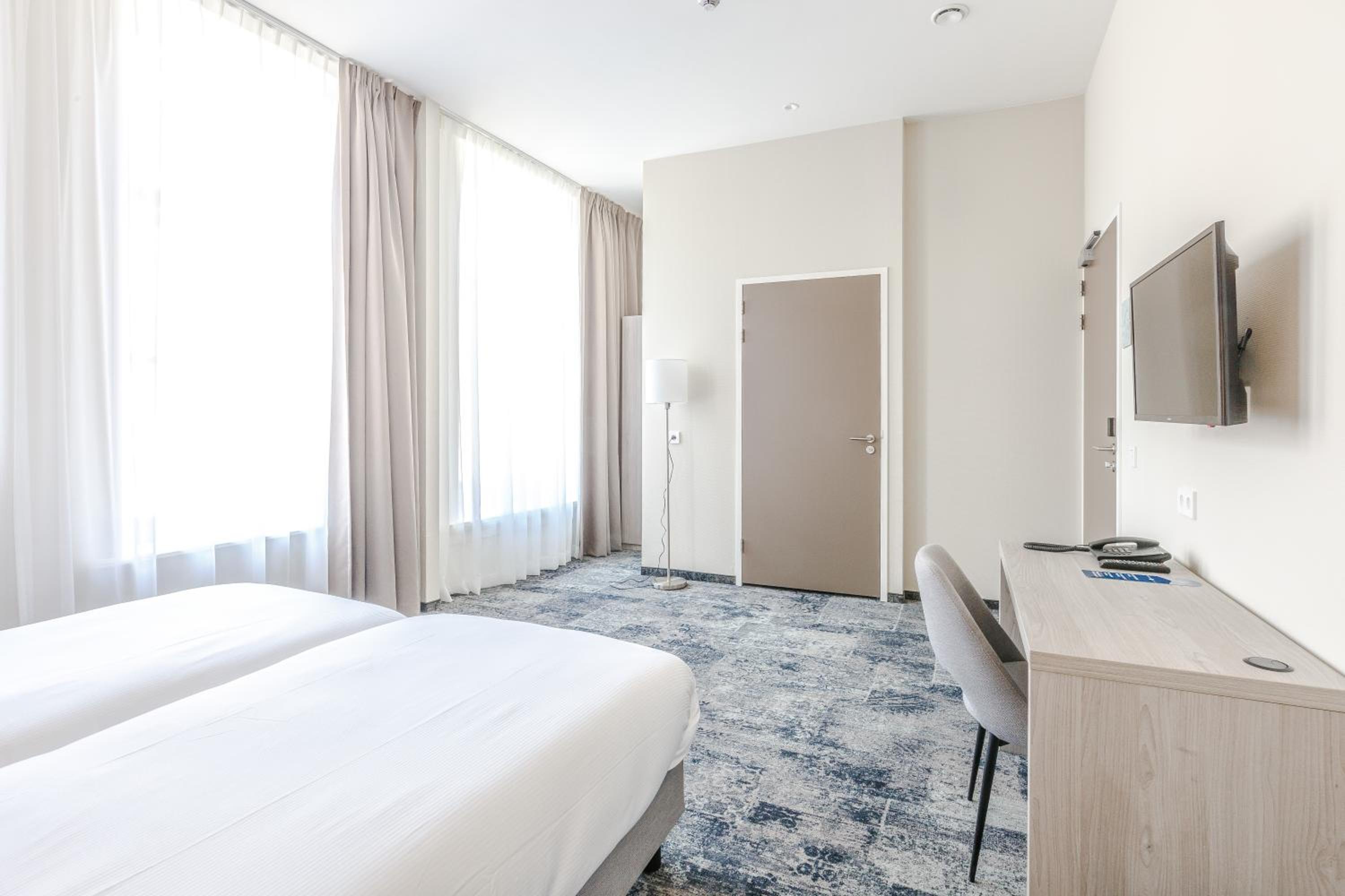 Double Room - Photo 14