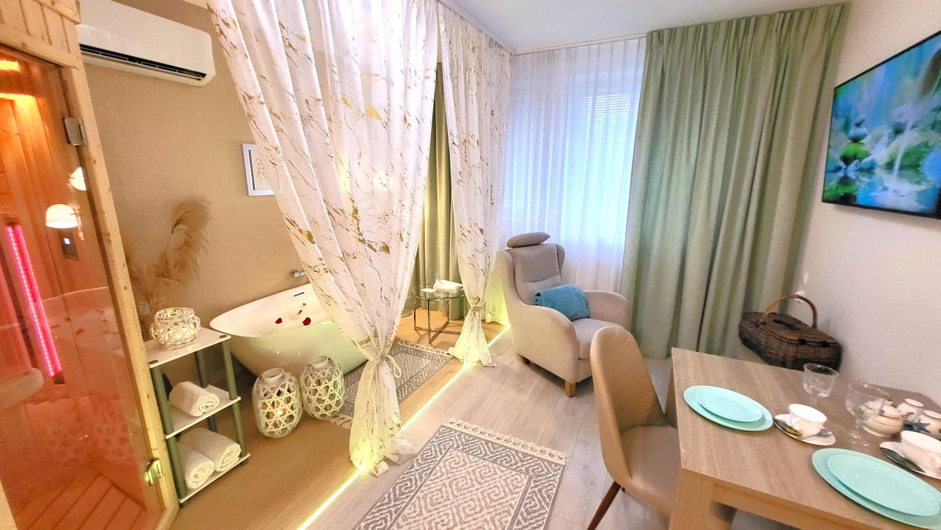 One-Bedroom Apartment with Spa Bath photo 1