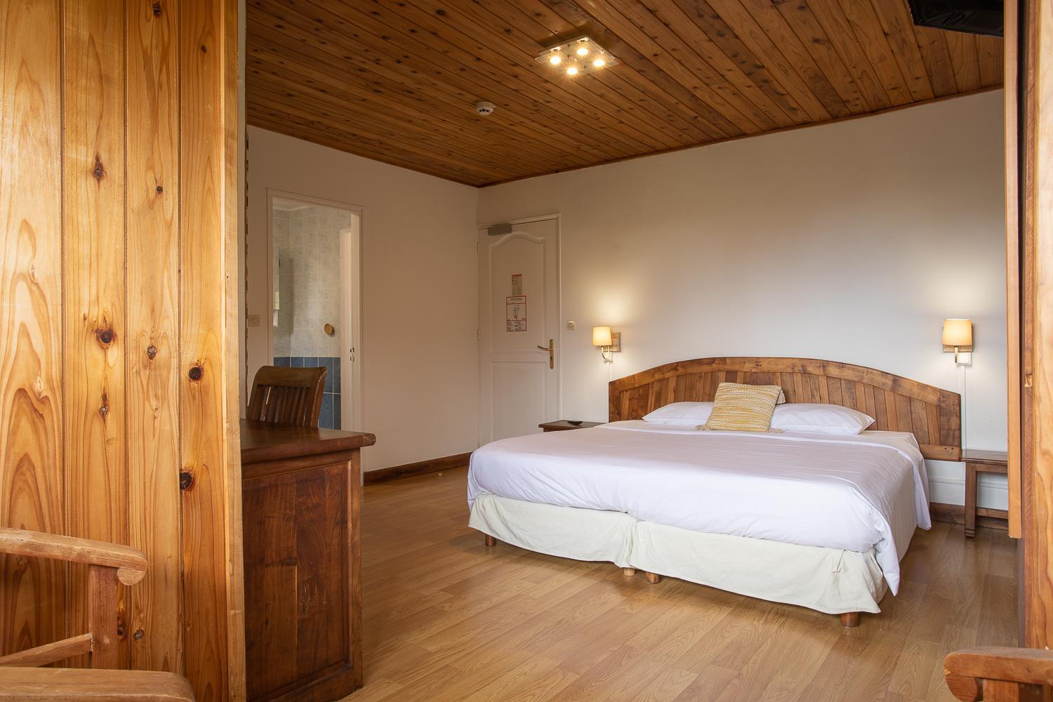 Standard Room - Photo 1