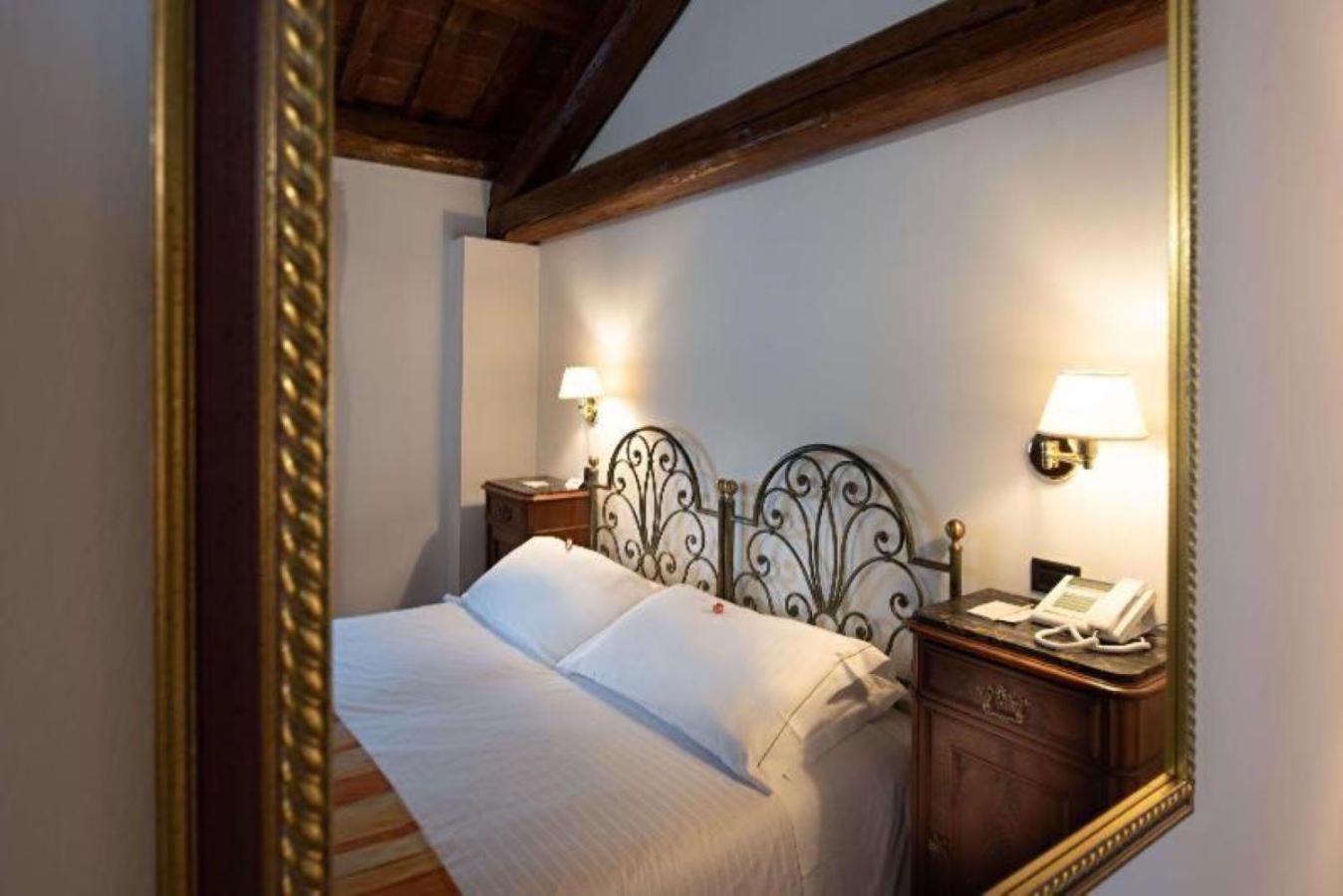 Economy Double Or Twin Room photo 3
