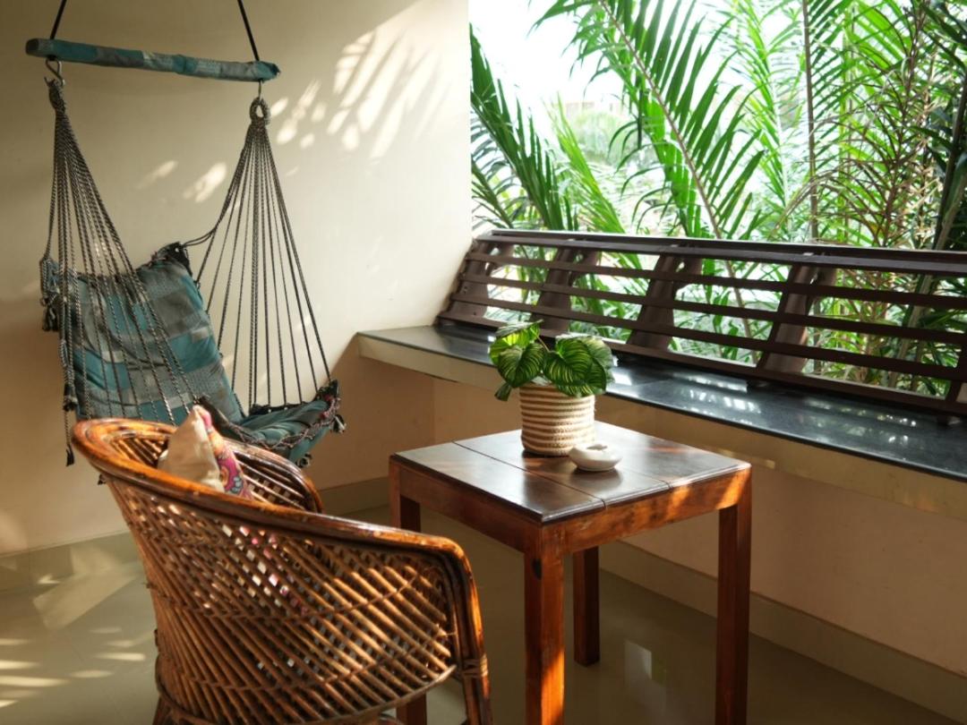 Deluxe Double Room with Balcony - AC - Photo 12