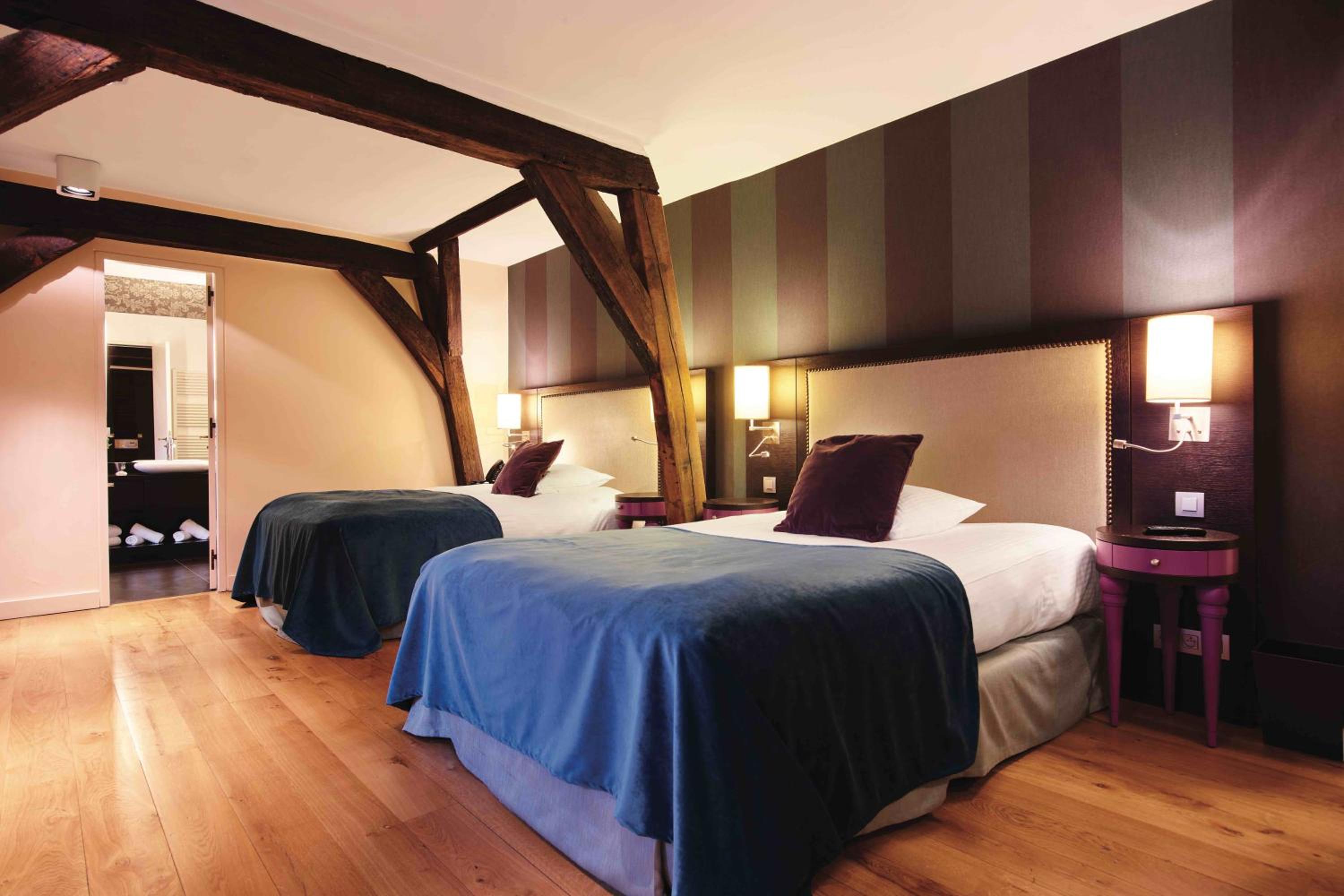 Queen Suite - Photo 3