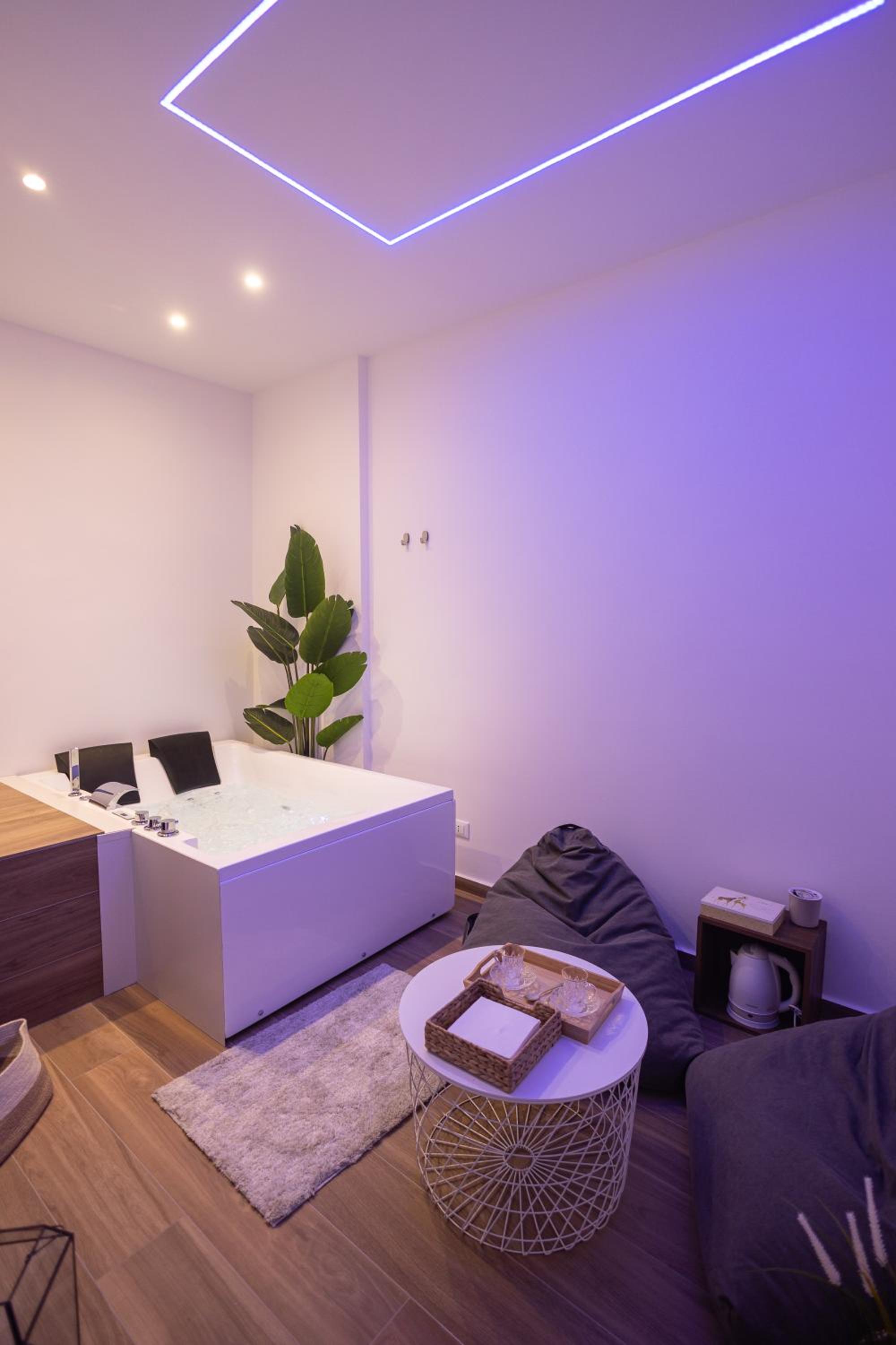 Queen Room with Spa Bath photo 1