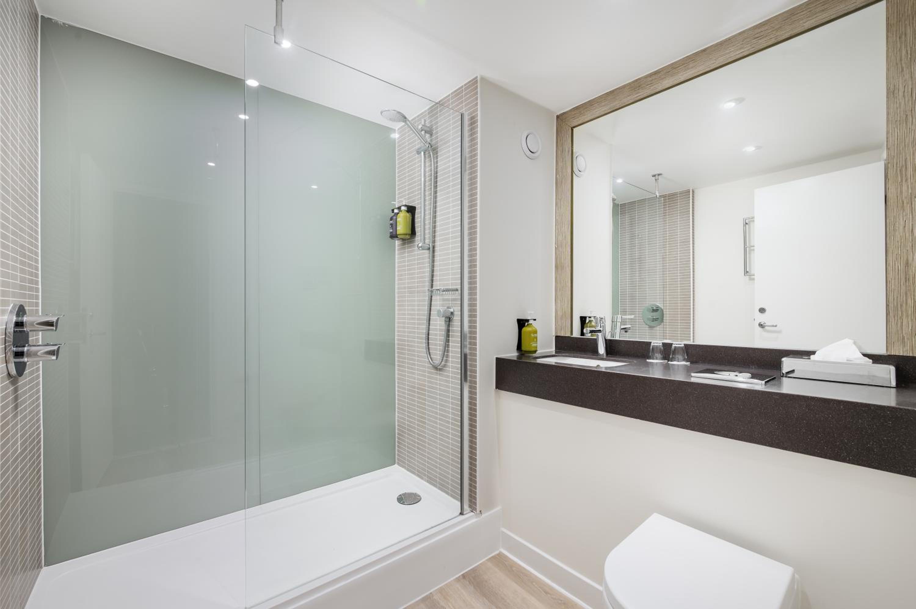 Standard Room - Photo 7