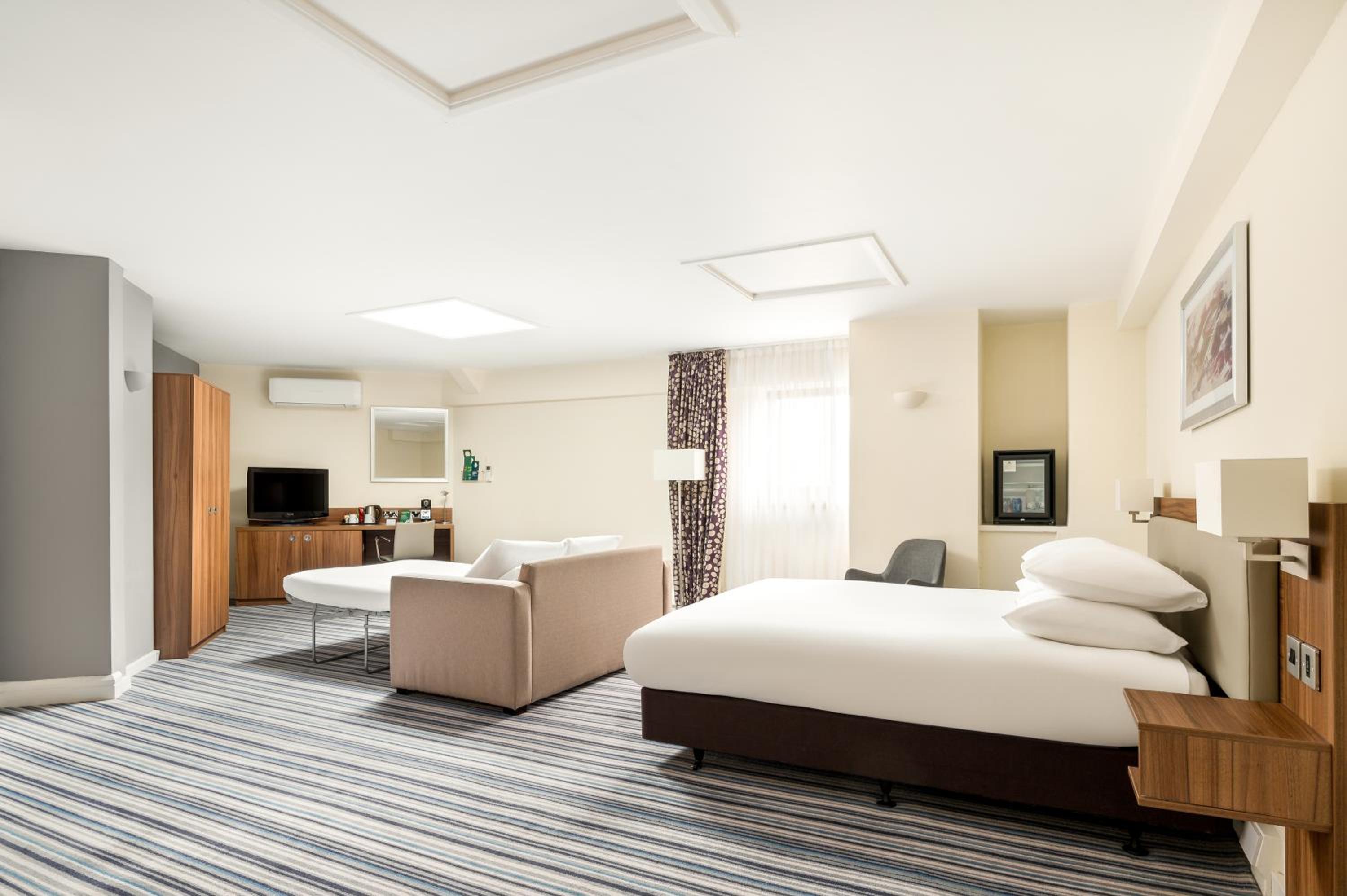 King Suite with Sofa Bed - Photo 15