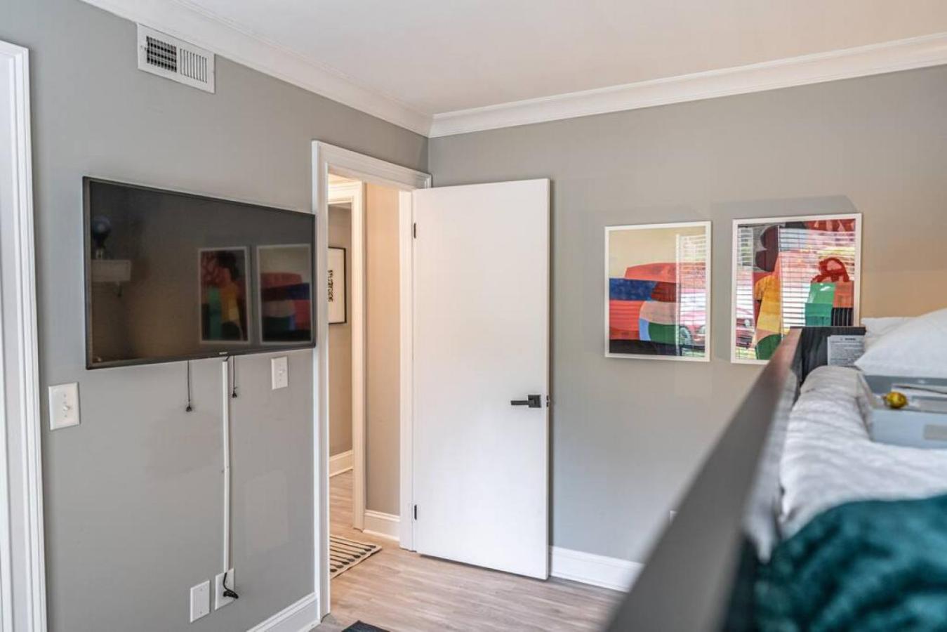 Apartment photo 1
