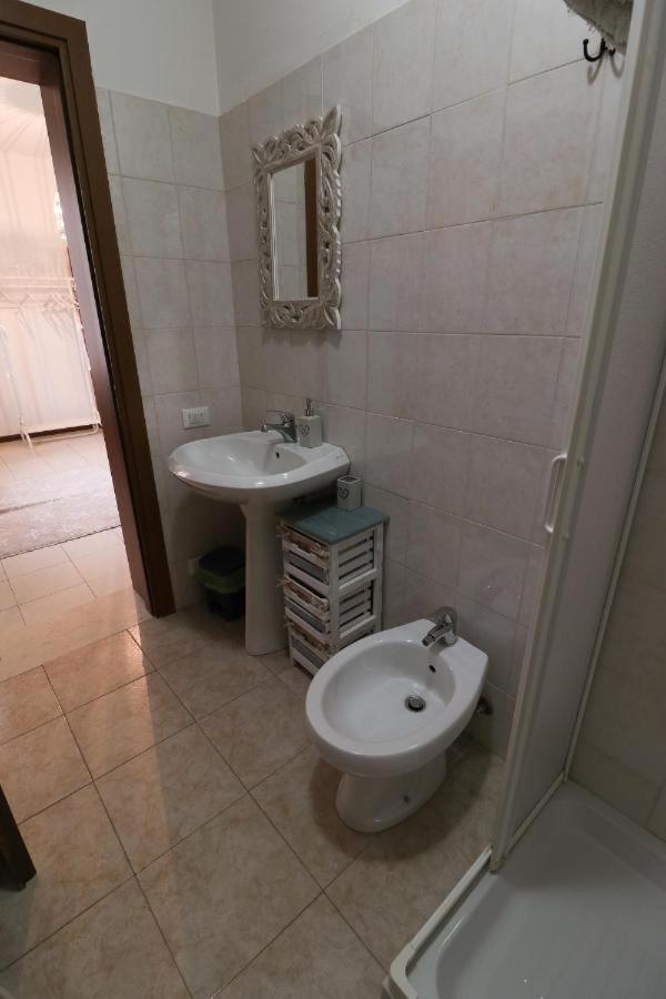Deluxe Double or Twin Room - Photo 6