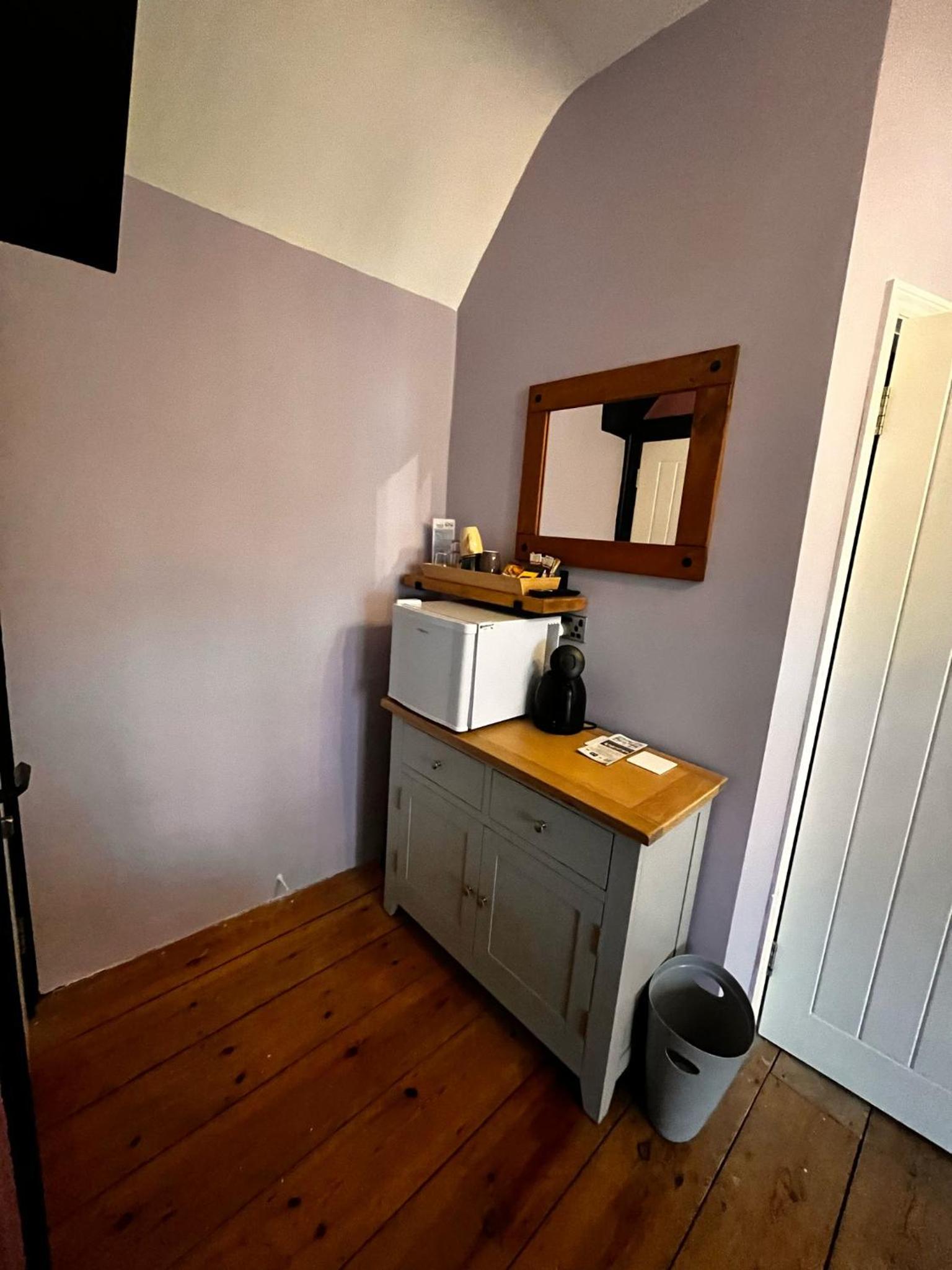 Family Room 2 - Photo 8