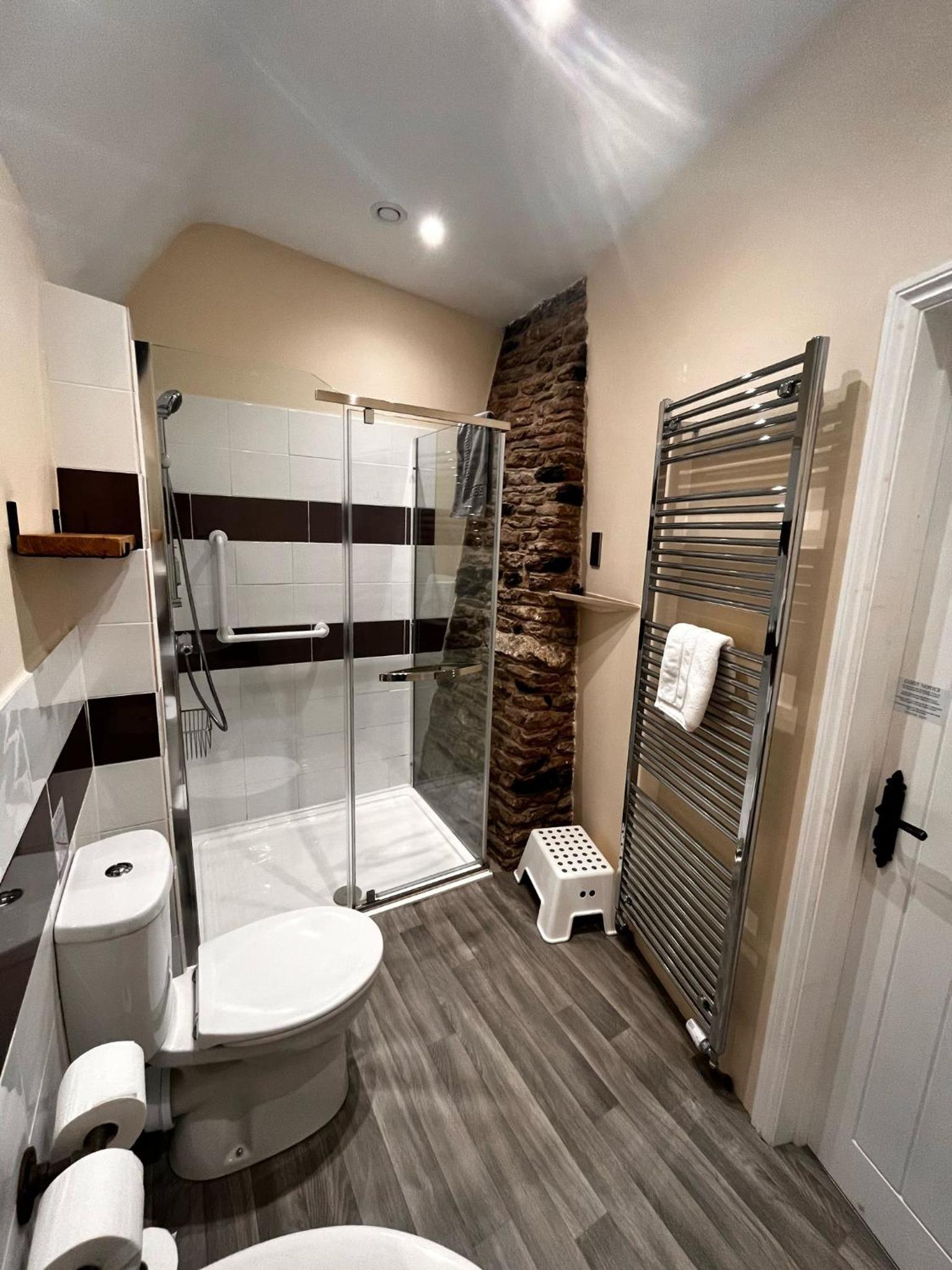 Family Room 2 - Photo 12