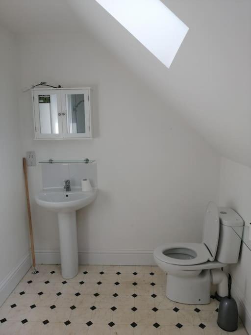 One-Bedroom Apartment photo 3