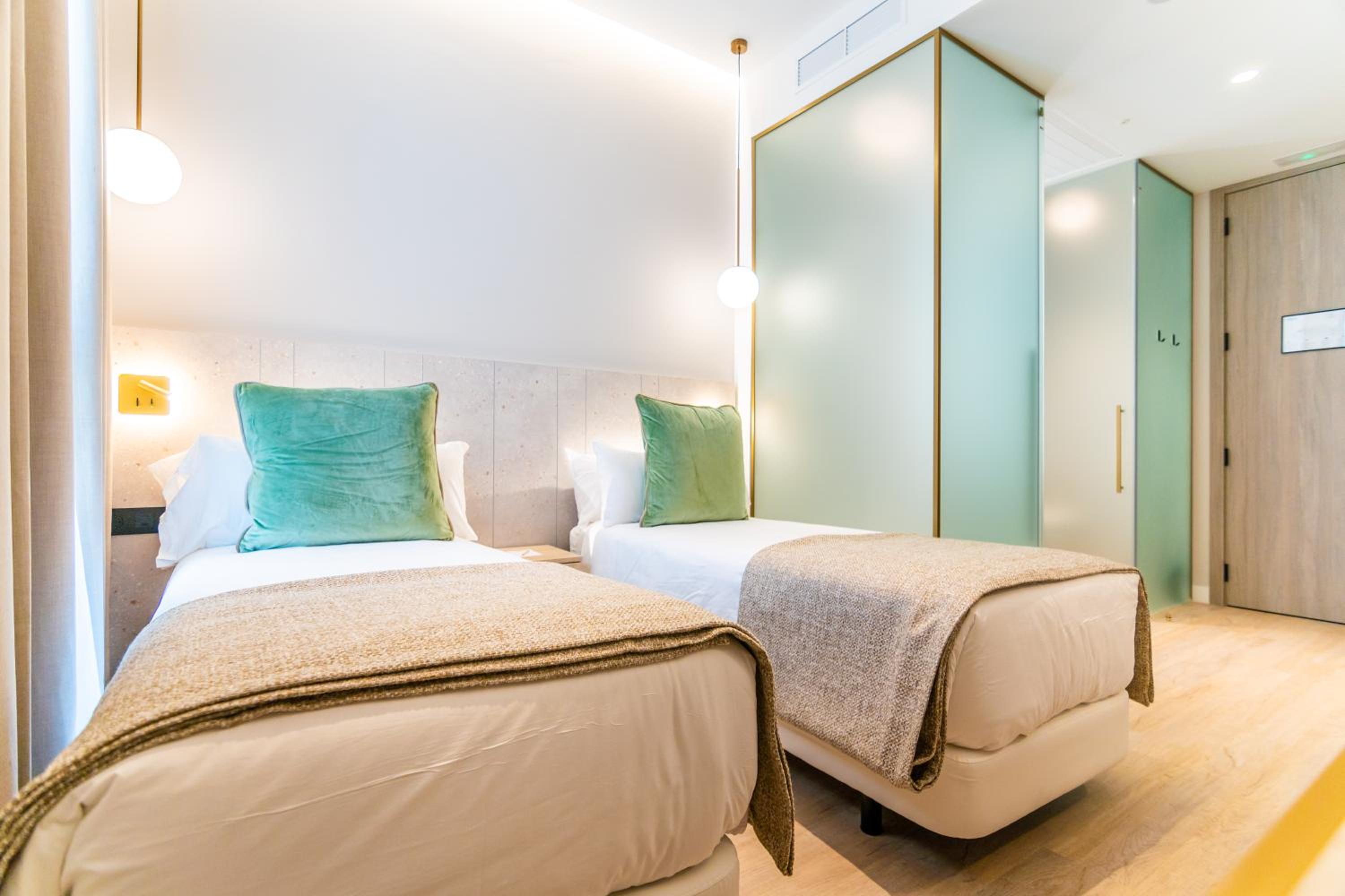 Double or Twin Room photo 3