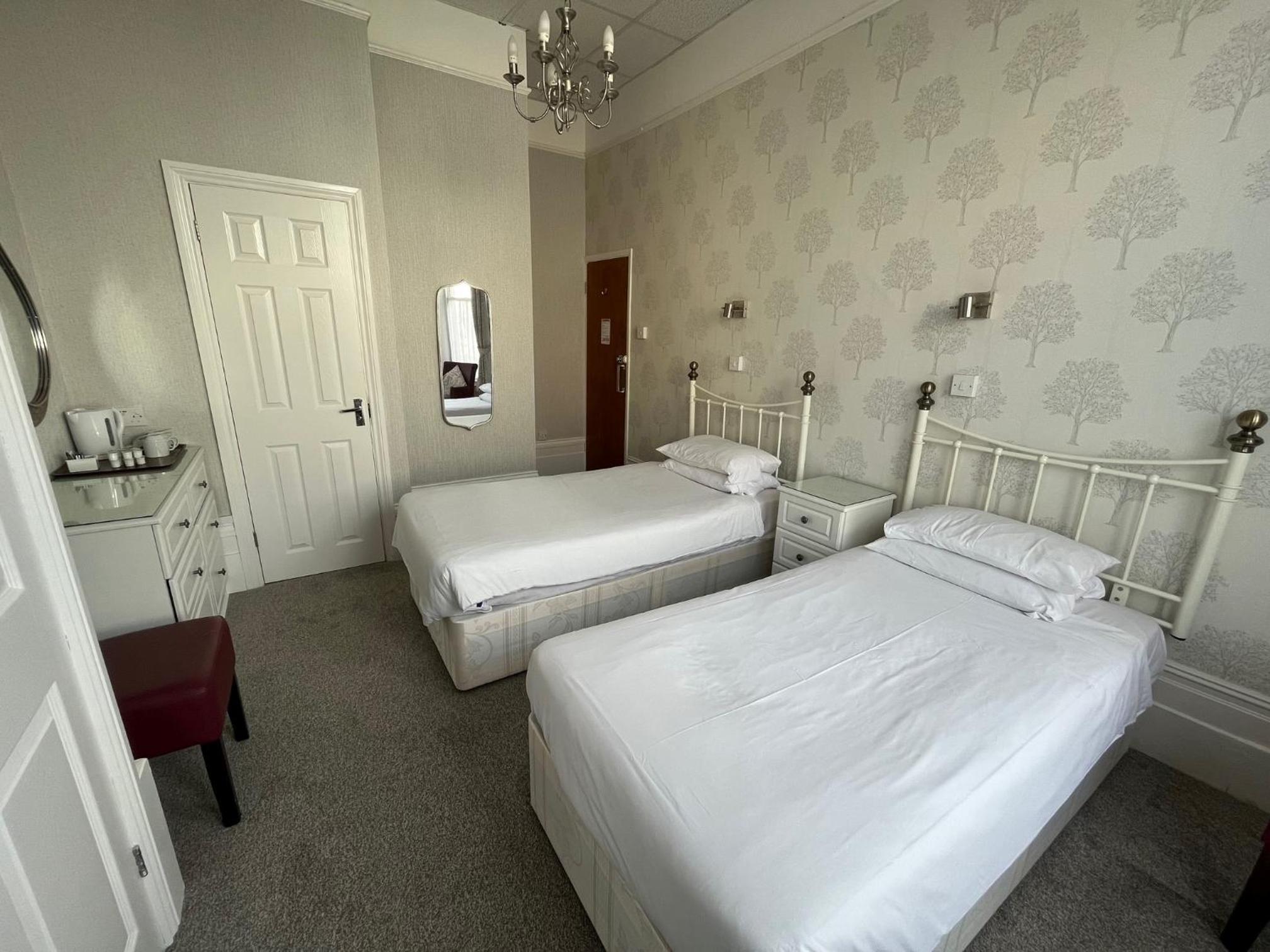 Superior Twin Room