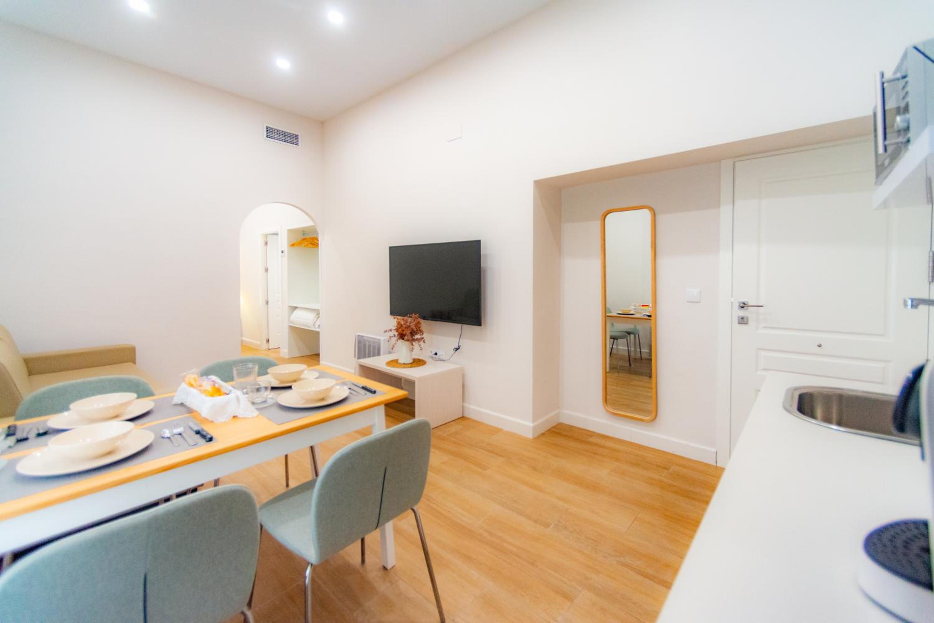 Superior Apartment - Photo 15