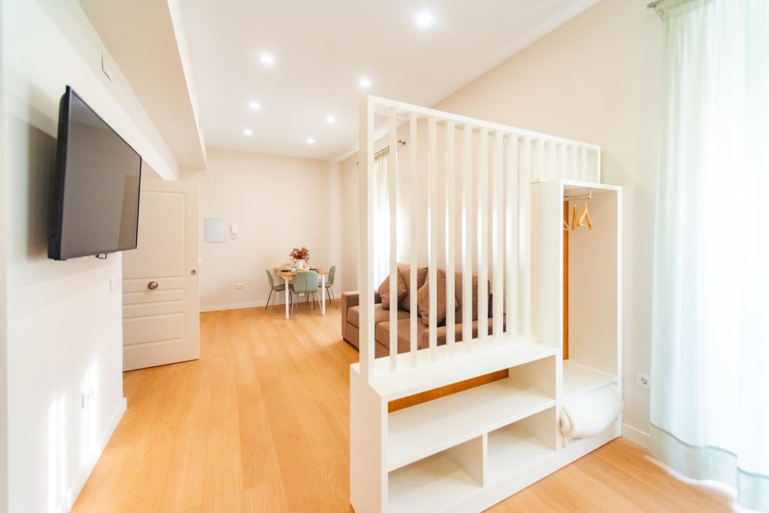Superior Apartment - Photo 17