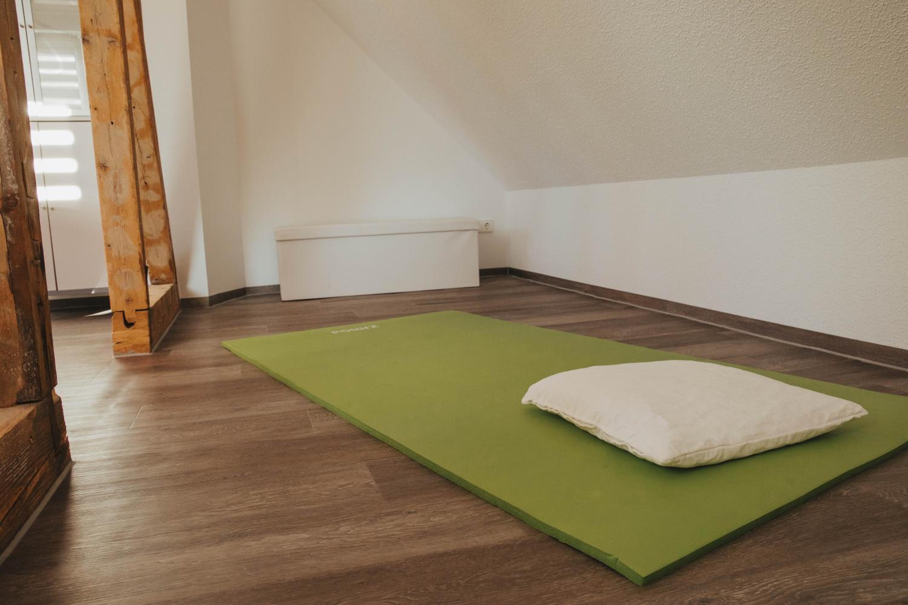 One-Bedroom Apartment with Garden View photo 2