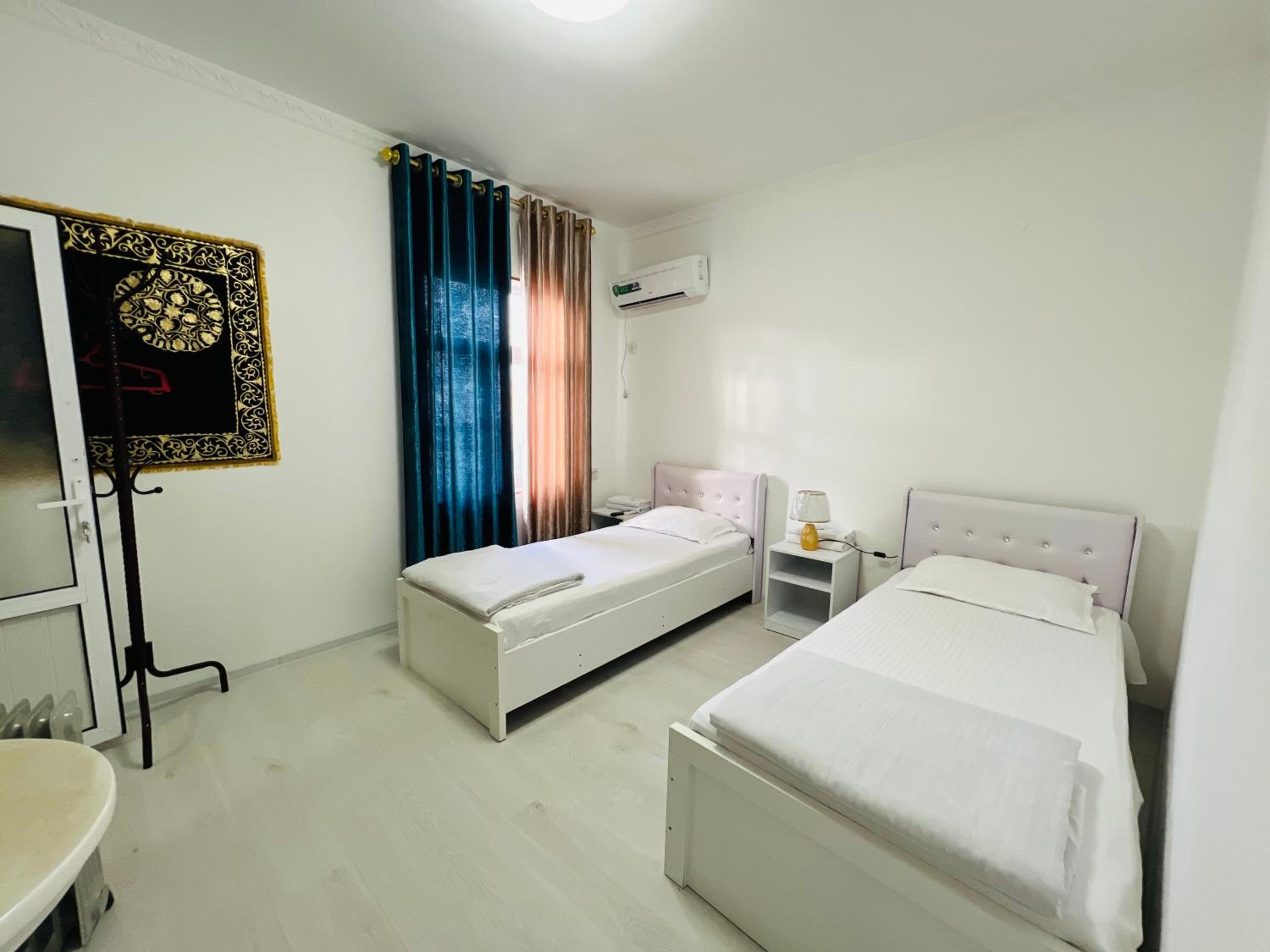 Double Room With Private Bathroom photo 2